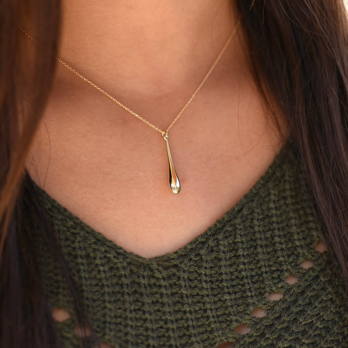 14K Gold Teardrop Pendant Necklace