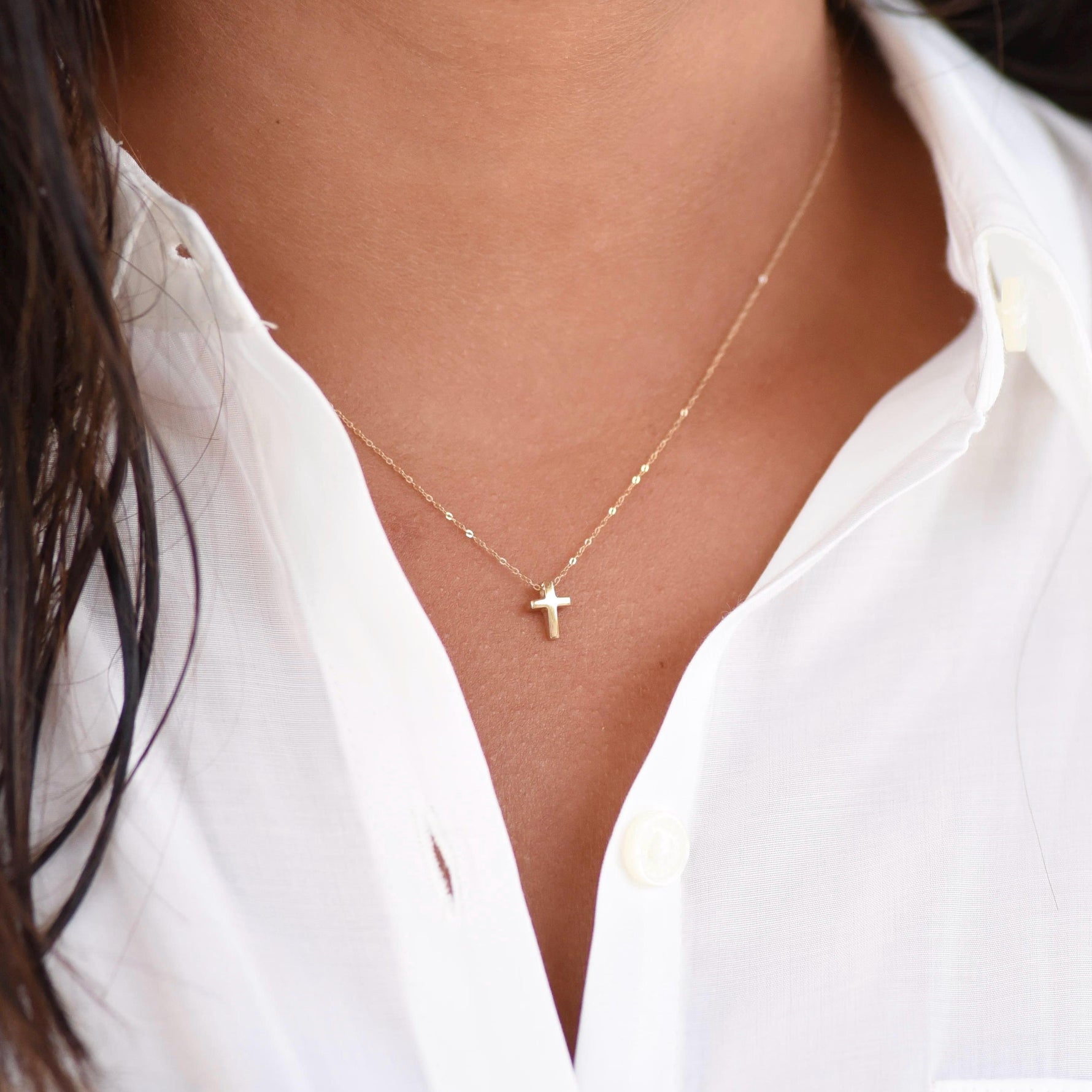 14K Gold Delicate Floating Cross Necklace - Sash Jewelry