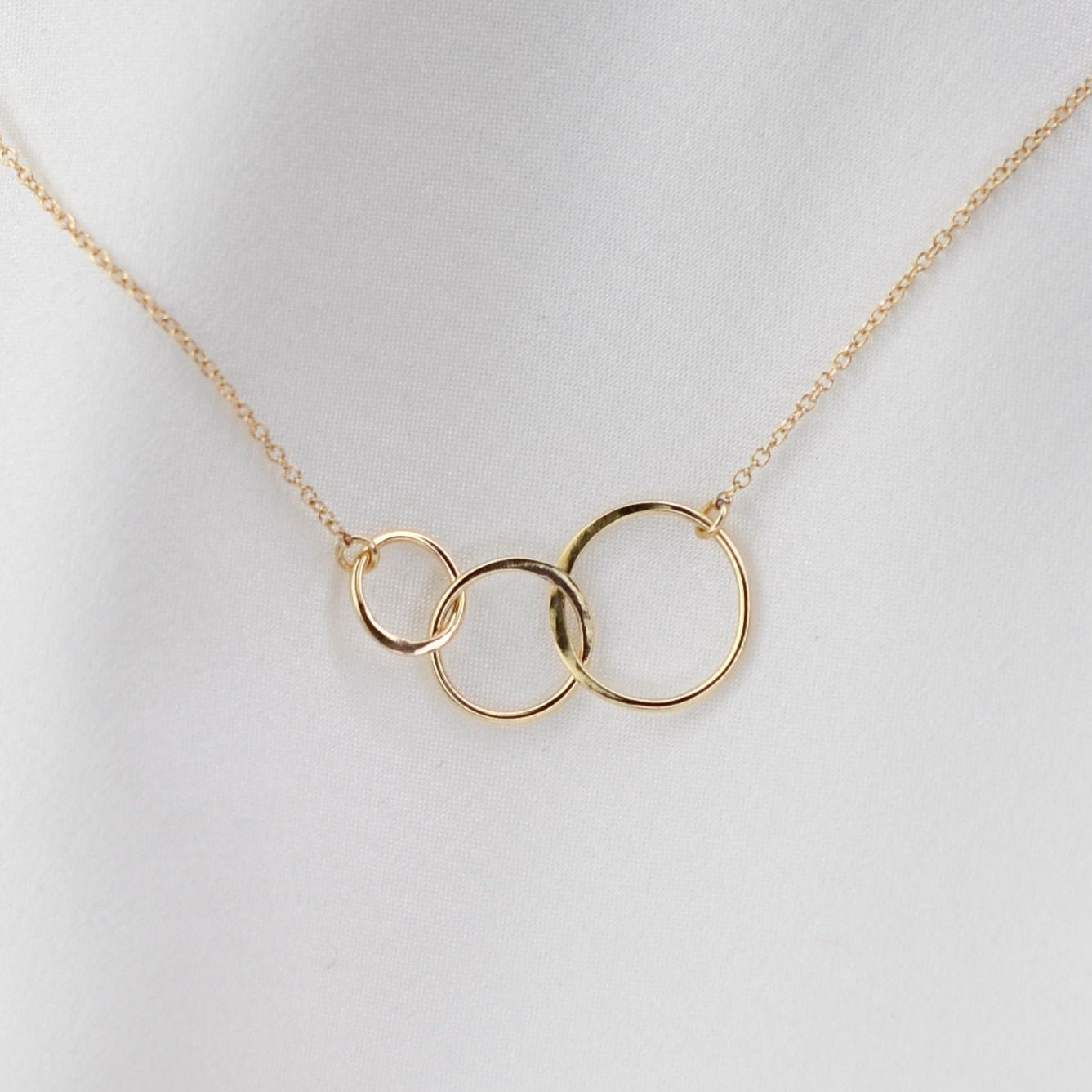 14K Gold Three Circle Necklace - Sash Jewelry