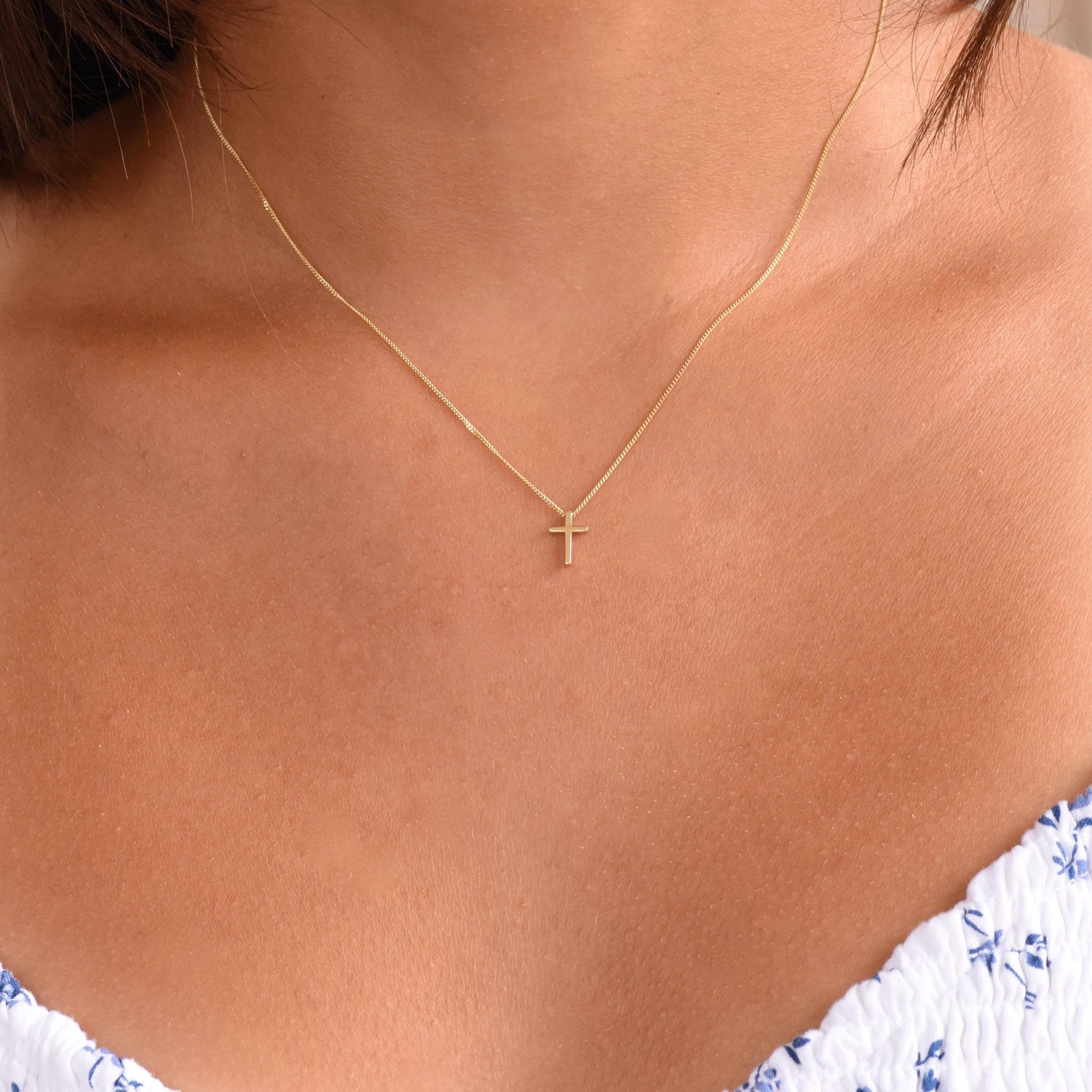 14K Solid Gold Floating Cross Necklace: Minimalist Curb Chain - Sash Jewelry