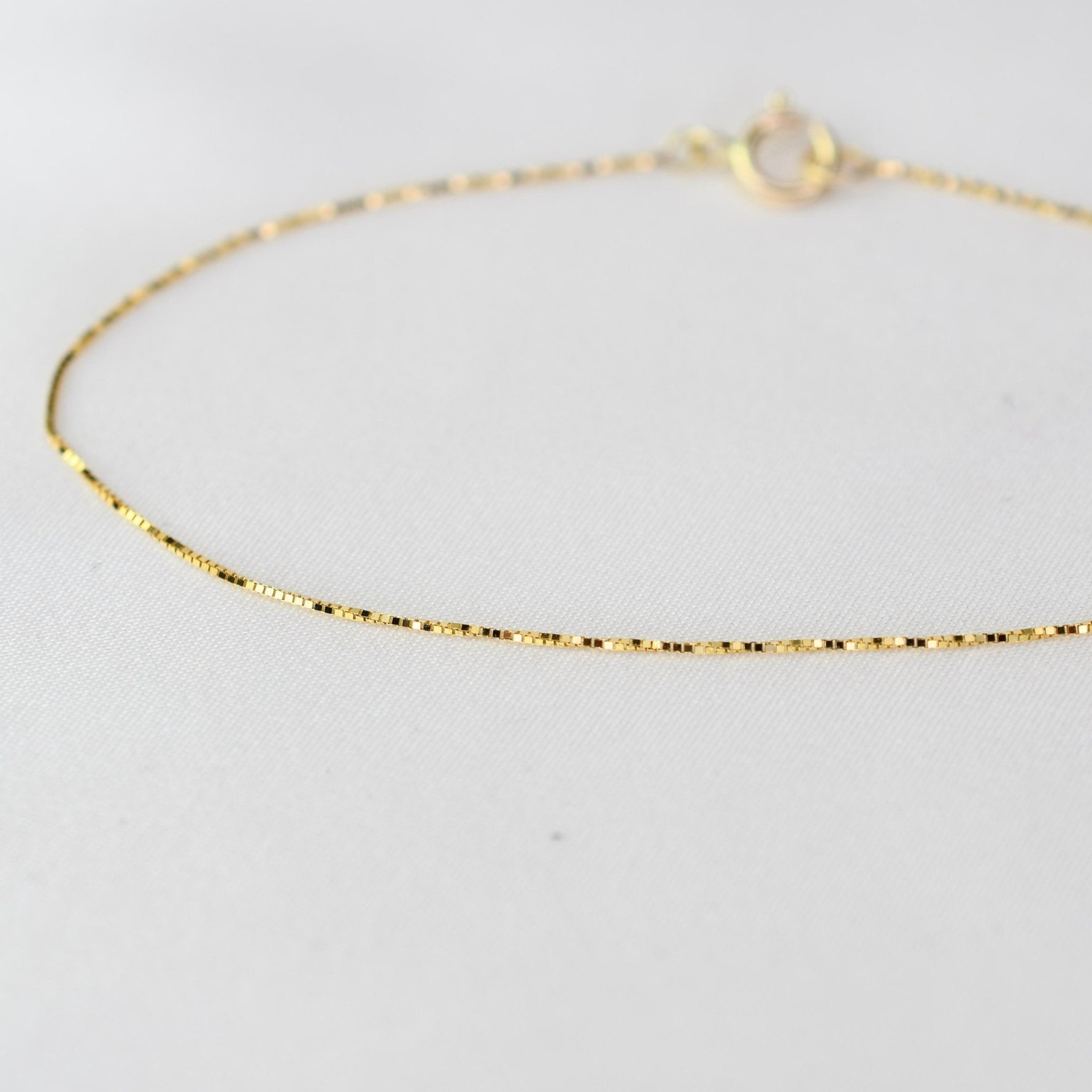 14K Gold Box Chain Bracelet – Dainty 0.5mm Solid Gold - Sash Jewelry