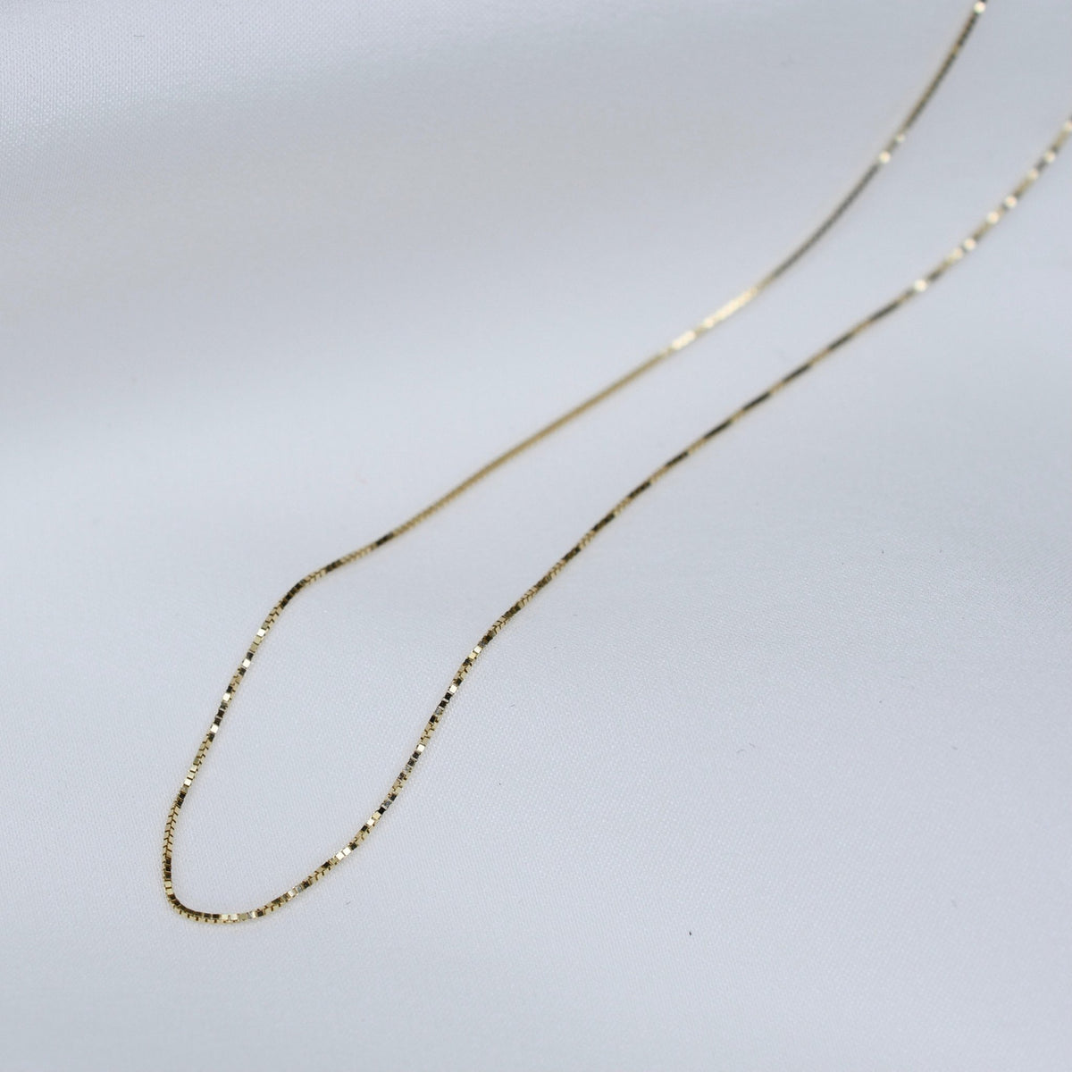 14K Gold Cross Necklace – Dainty Minimalist Solid Gold Necklace - Sash Jewelry