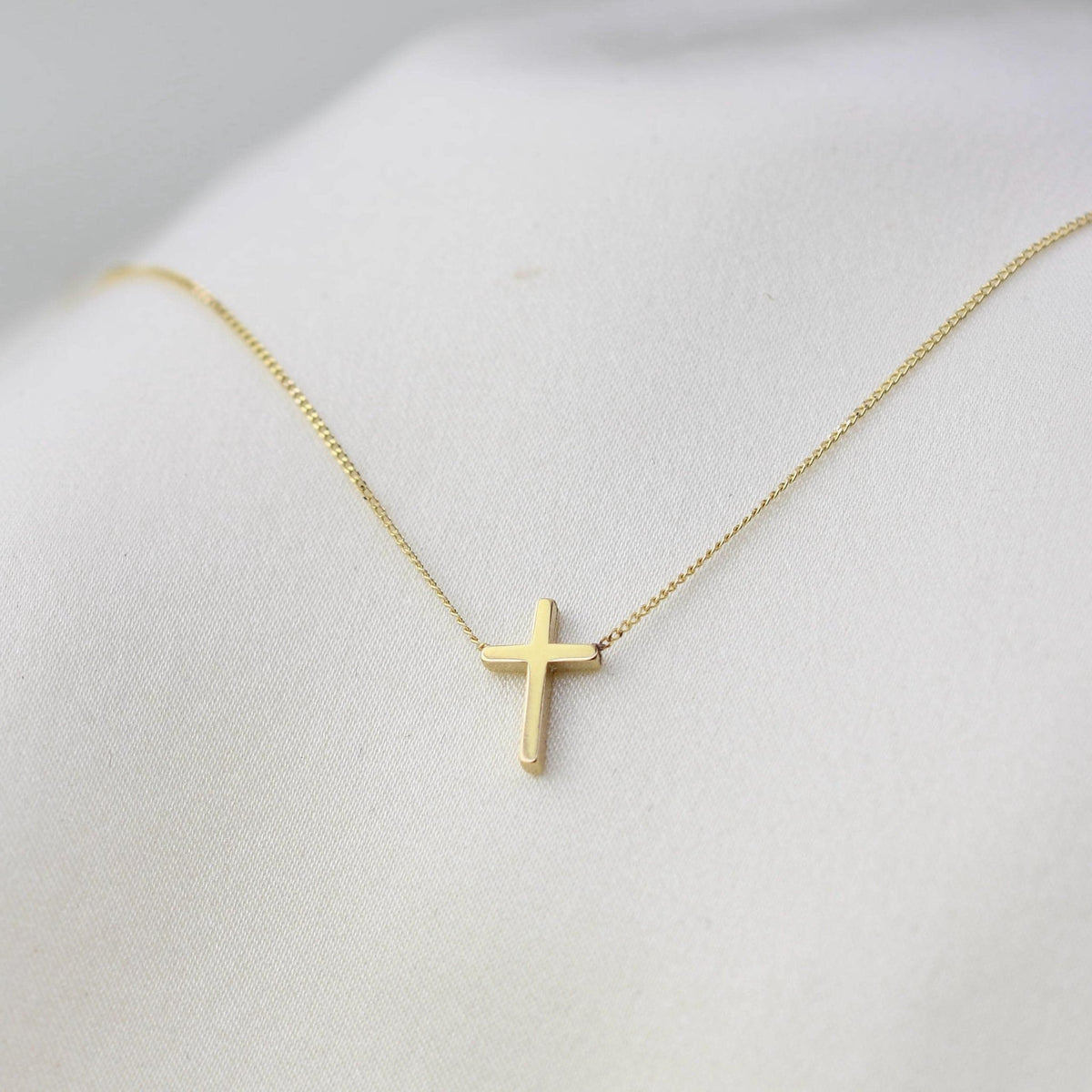 14K Gold Dainty Tiny Floating Cross Necklace - Sash Jewelry