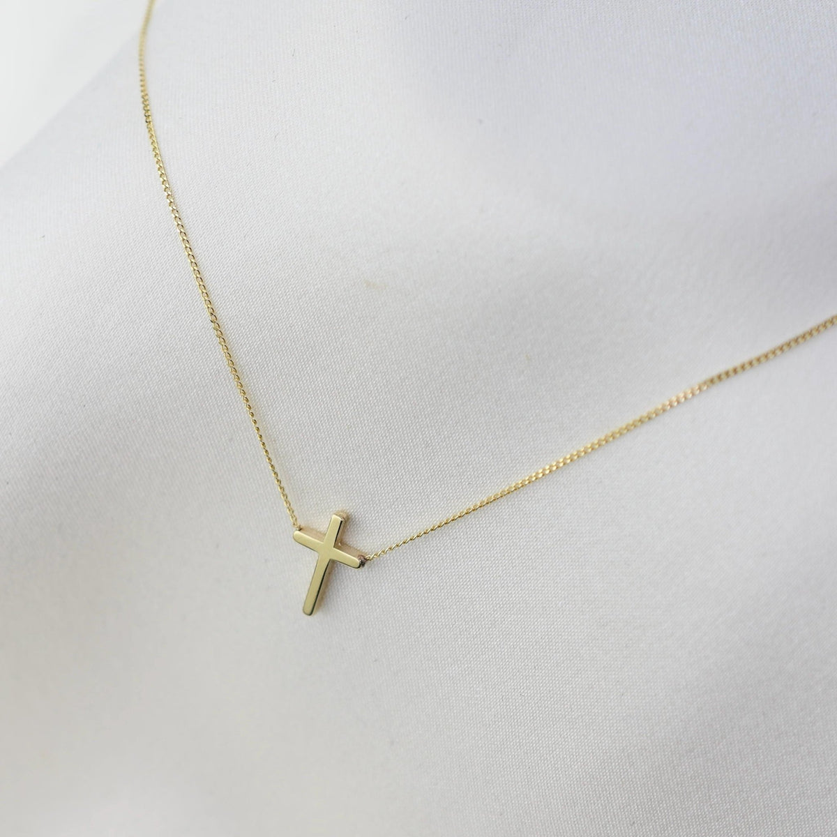 14K Gold Dainty Tiny Floating Cross Necklace - Sash Jewelry