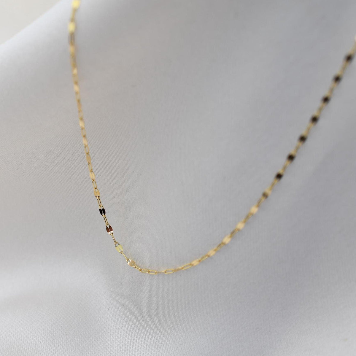 14K Gold Delicate Necklace - Sash Jewelry