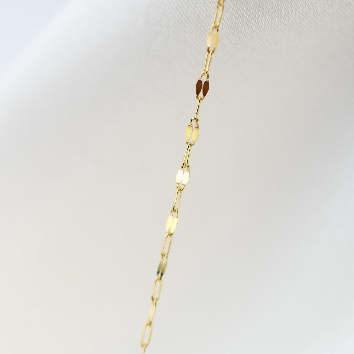 14K Gold Delicate Necklace - Sash Jewelry