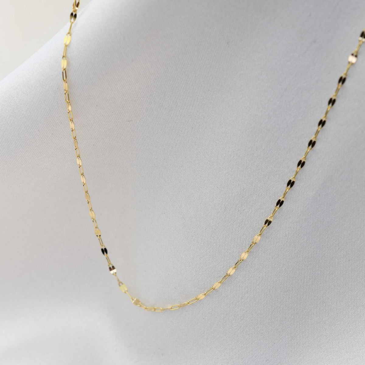14K Gold Delicate Necklace - Sash Jewelry