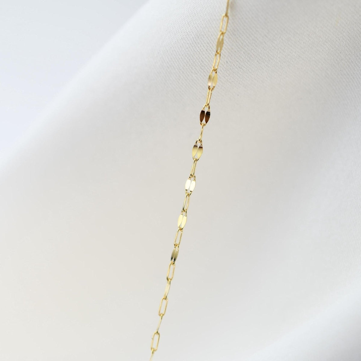 14K Gold Delicate Necklace - Sash Jewelry