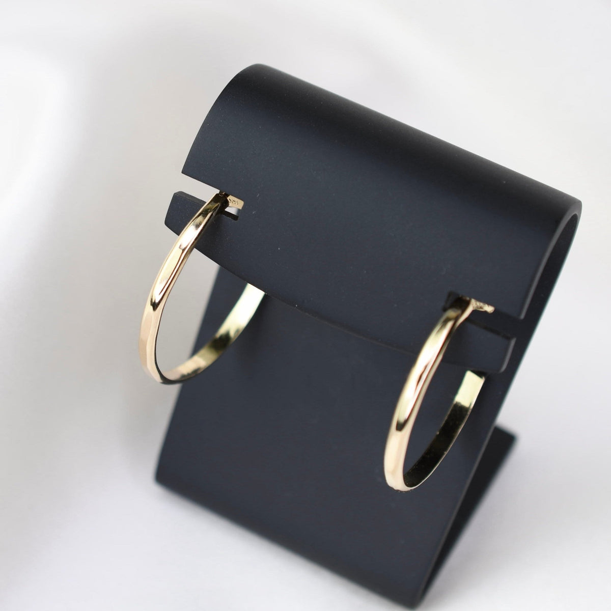 14K Gold Hammered Hoop Earrings - Sash Jewelry