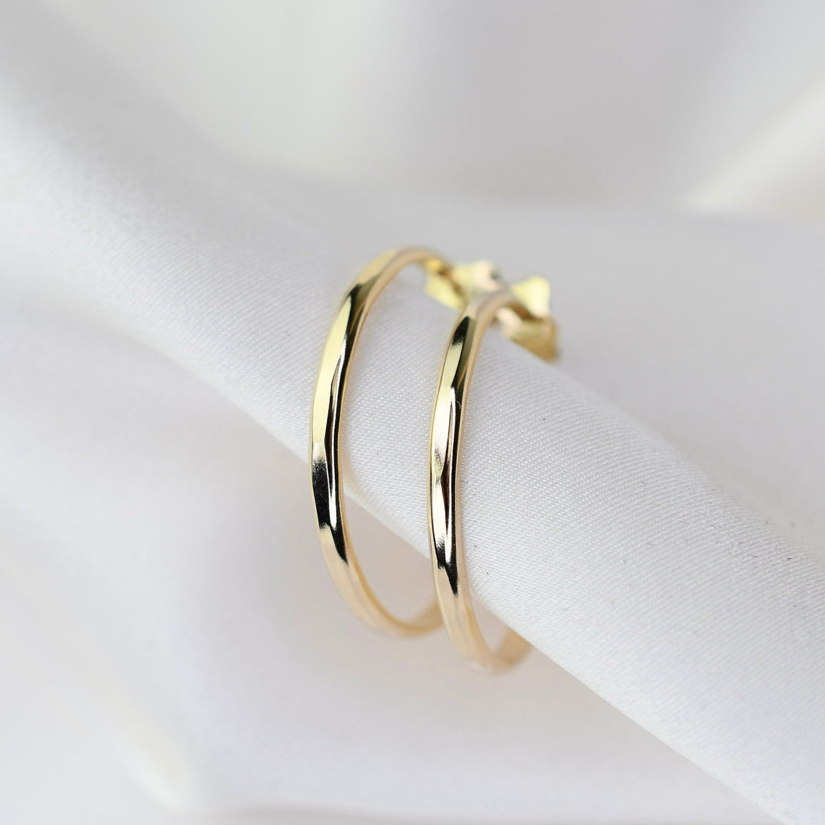 14K Gold Hammered Hoop Earrings - Sash Jewelry