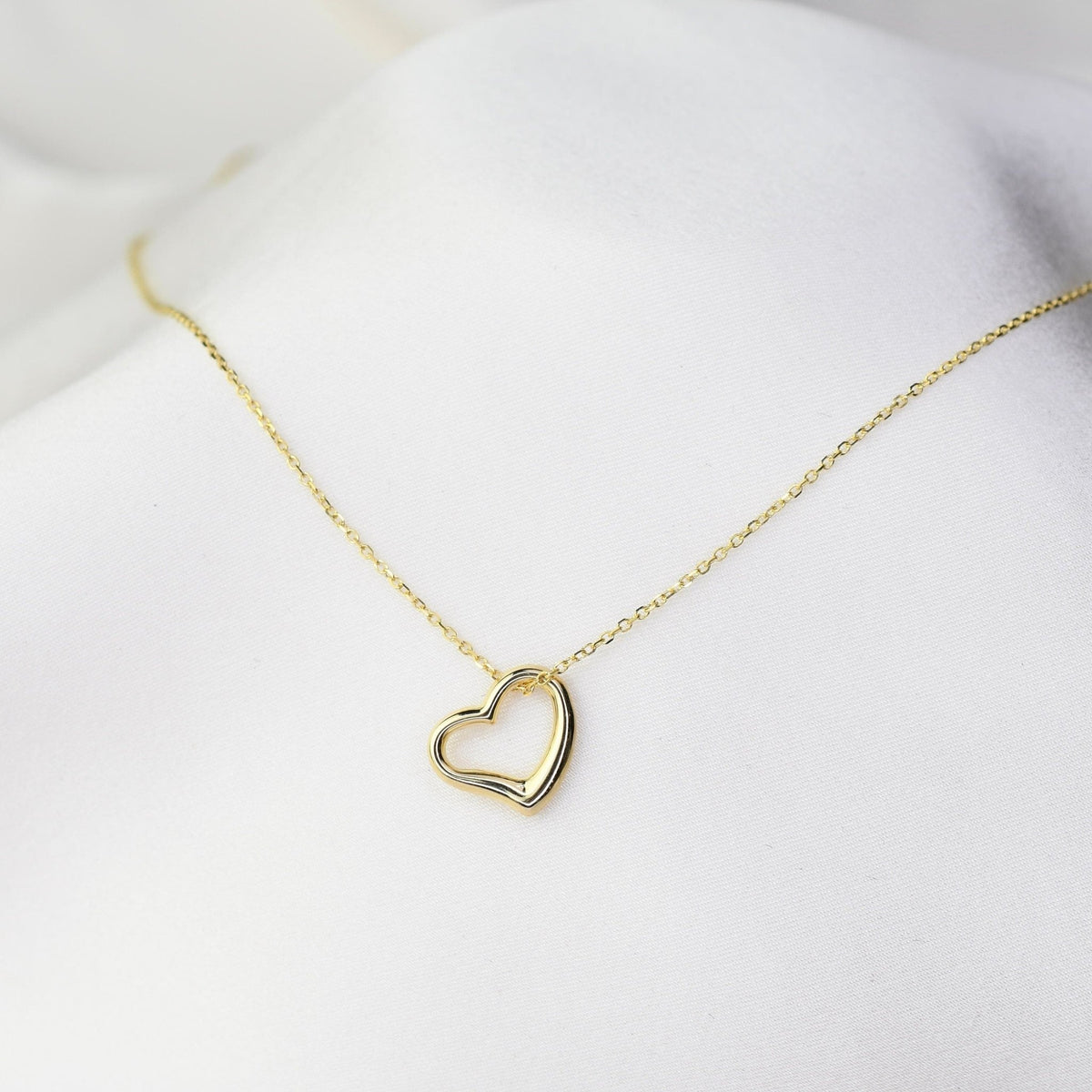 14K Gold Heart Necklace - Sash Jewelry
