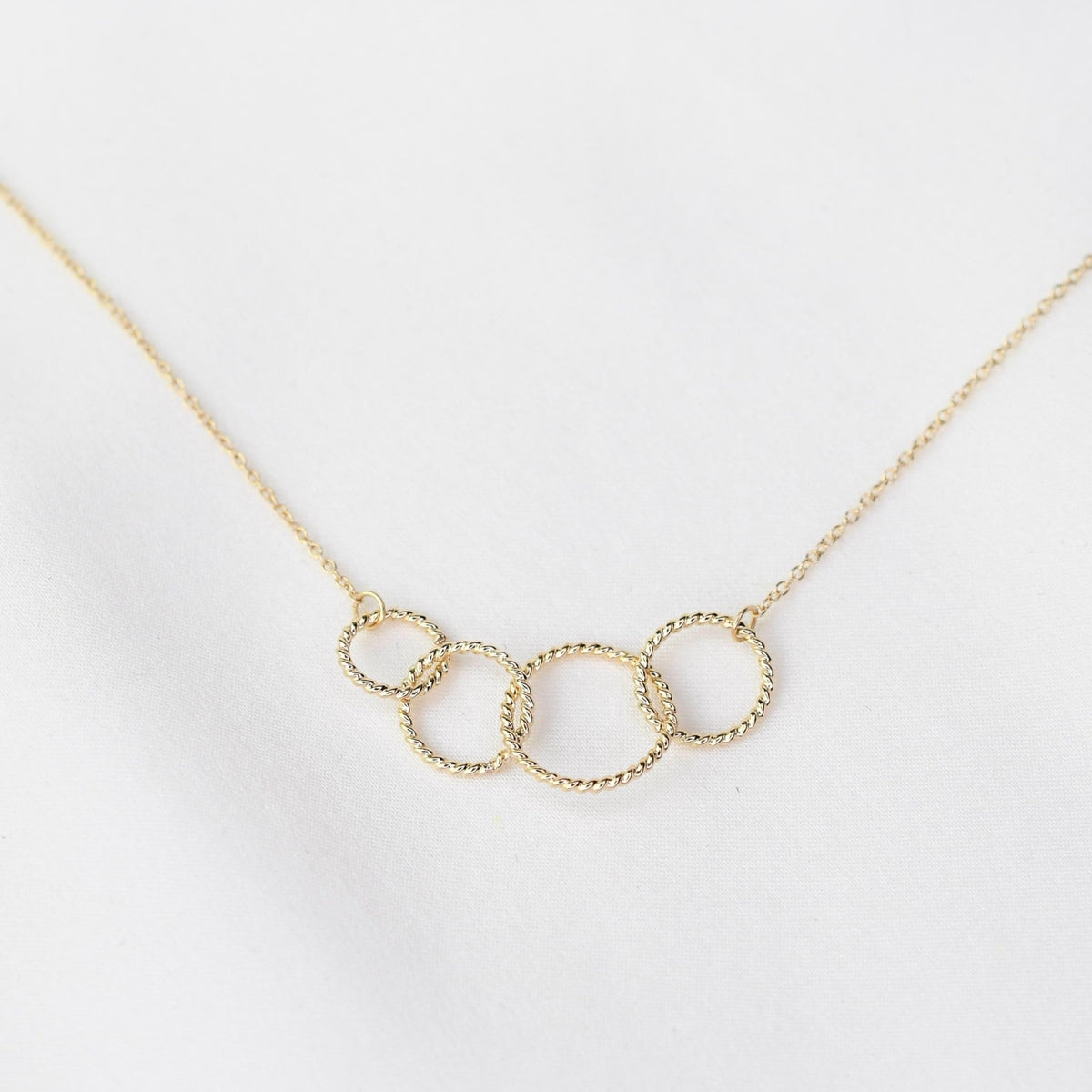 14K Gold Interlocking Circle Necklace – 40th Birthday Gift - Sash Jewelry