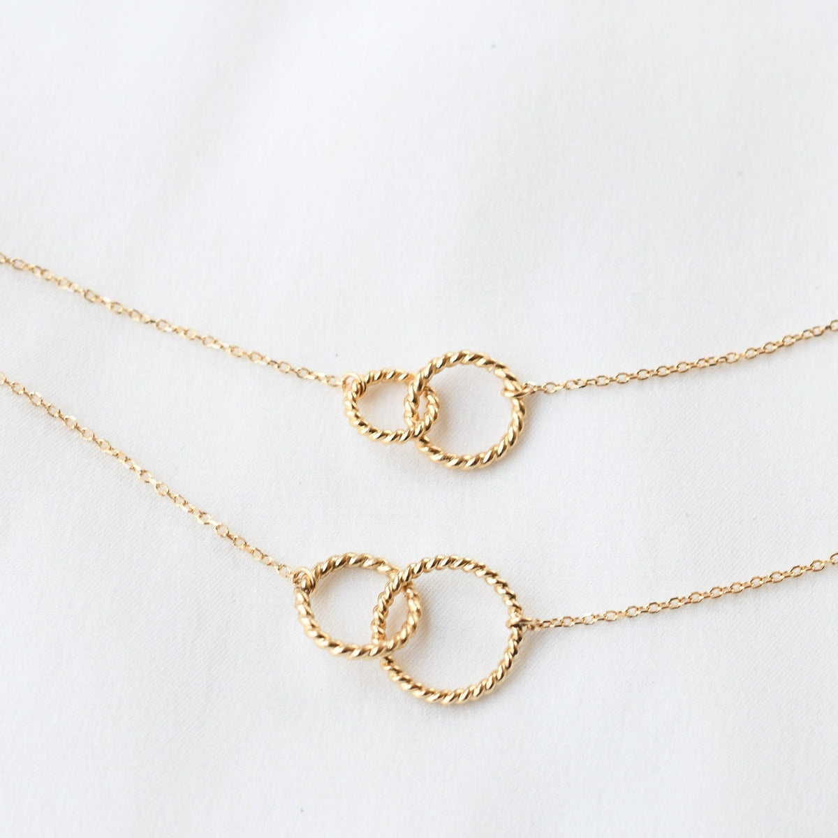 14K Gold Interlocking Mother Daughter Necklace Set - Sash Jewelry