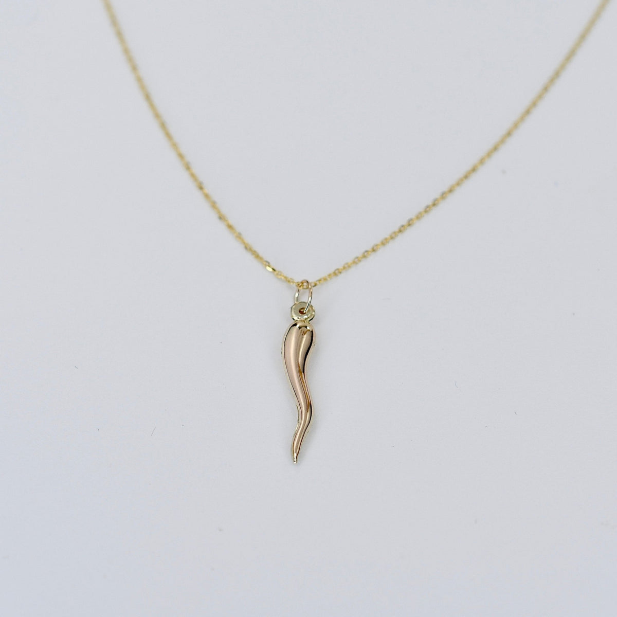 14K Gold Italian Horn Necklace - Sash Jewelry