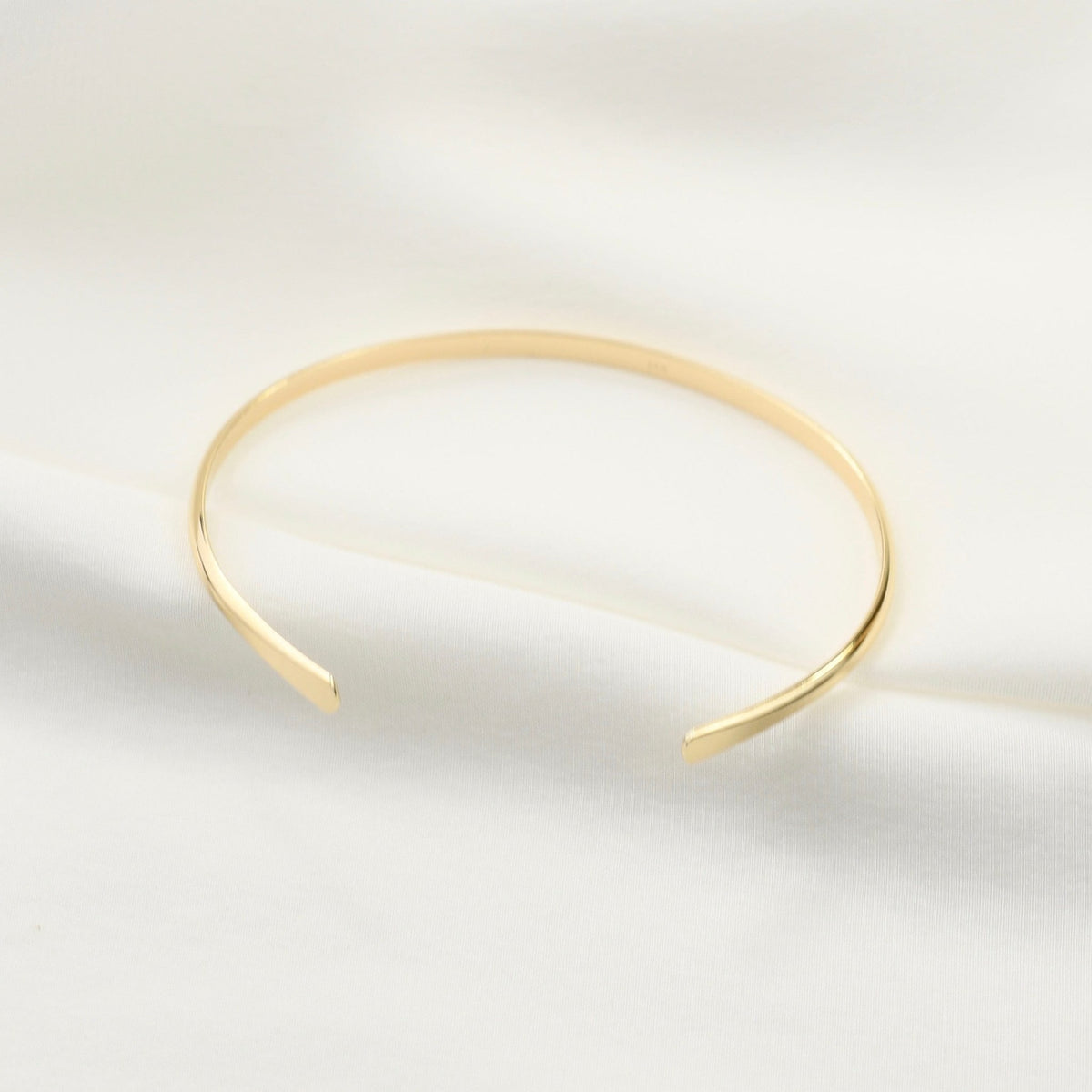 14K Gold Minimalist Cuff Bracelet - Sash Jewelry