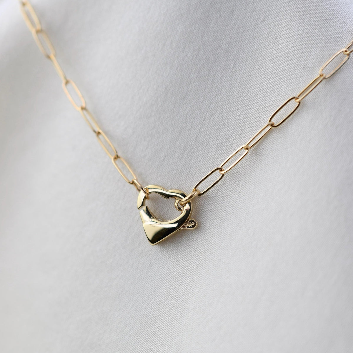 14K Gold Paperclip Bracelet with Heart Clasp - Sash Jewelry