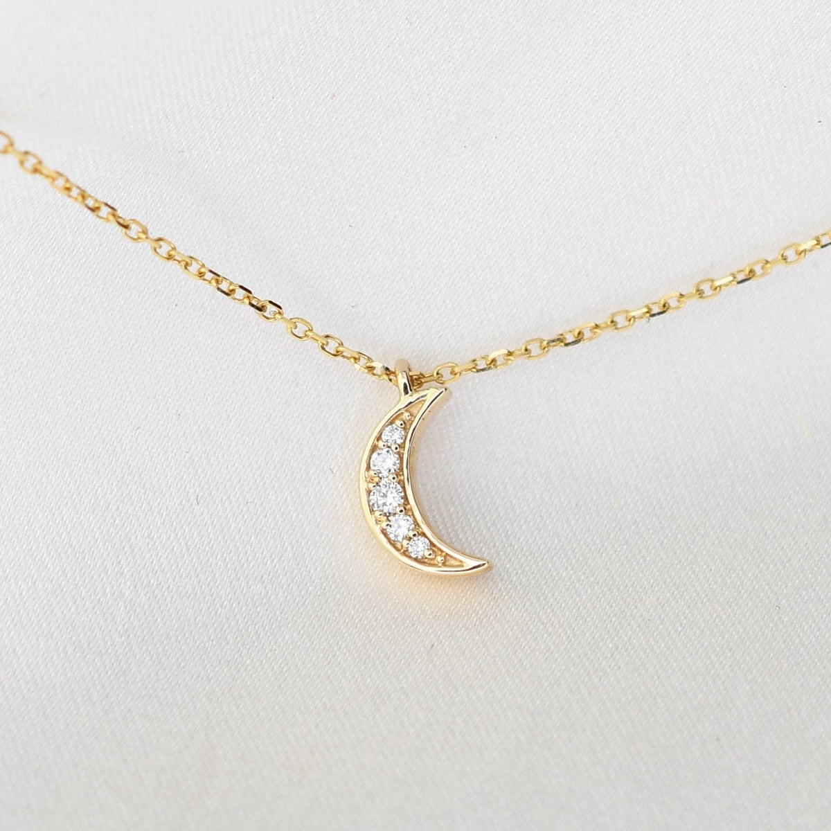 14K Gold Tiny Diamond Moon Necklace - Sash Jewelry