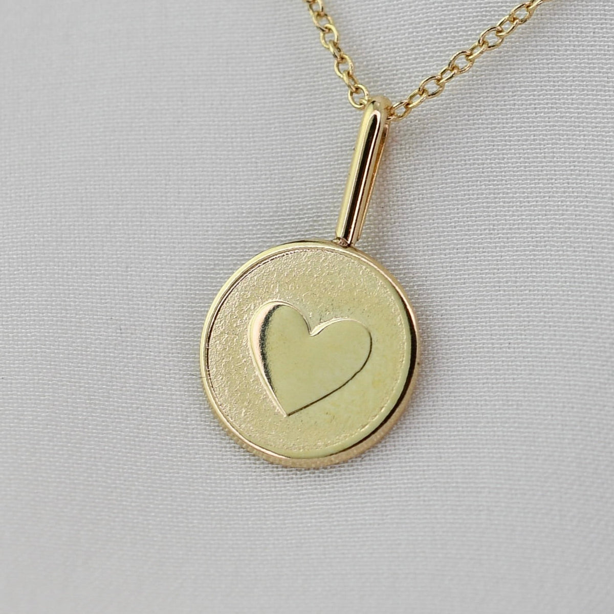 14K Gold Tiny Heart Necklace – Solid Gold Minimalist Charm - Sash Jewelry
