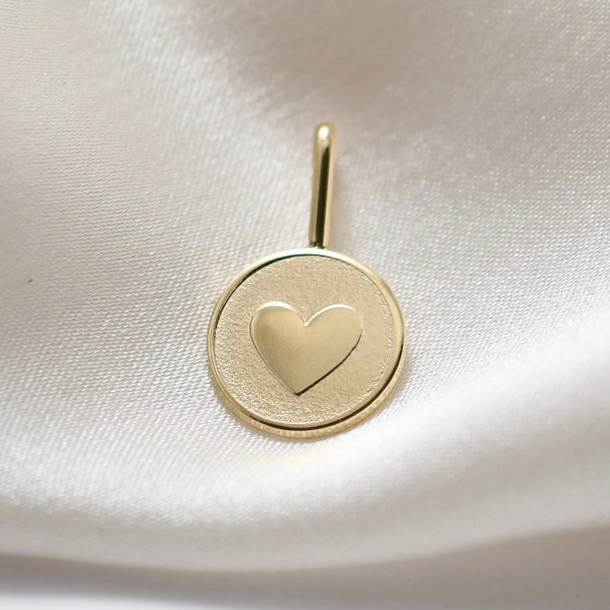 14K Gold Tiny Heart Necklace – Solid Gold Minimalist Charm - Sash Jewelry