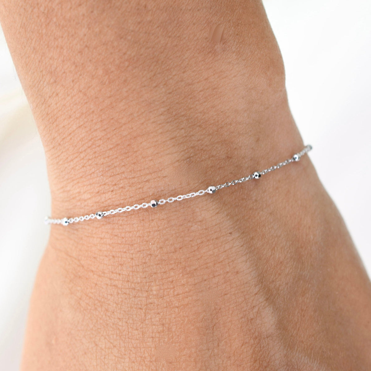 14K Solid Gold Delicate Beaded Bracelet - Sash Jewelry