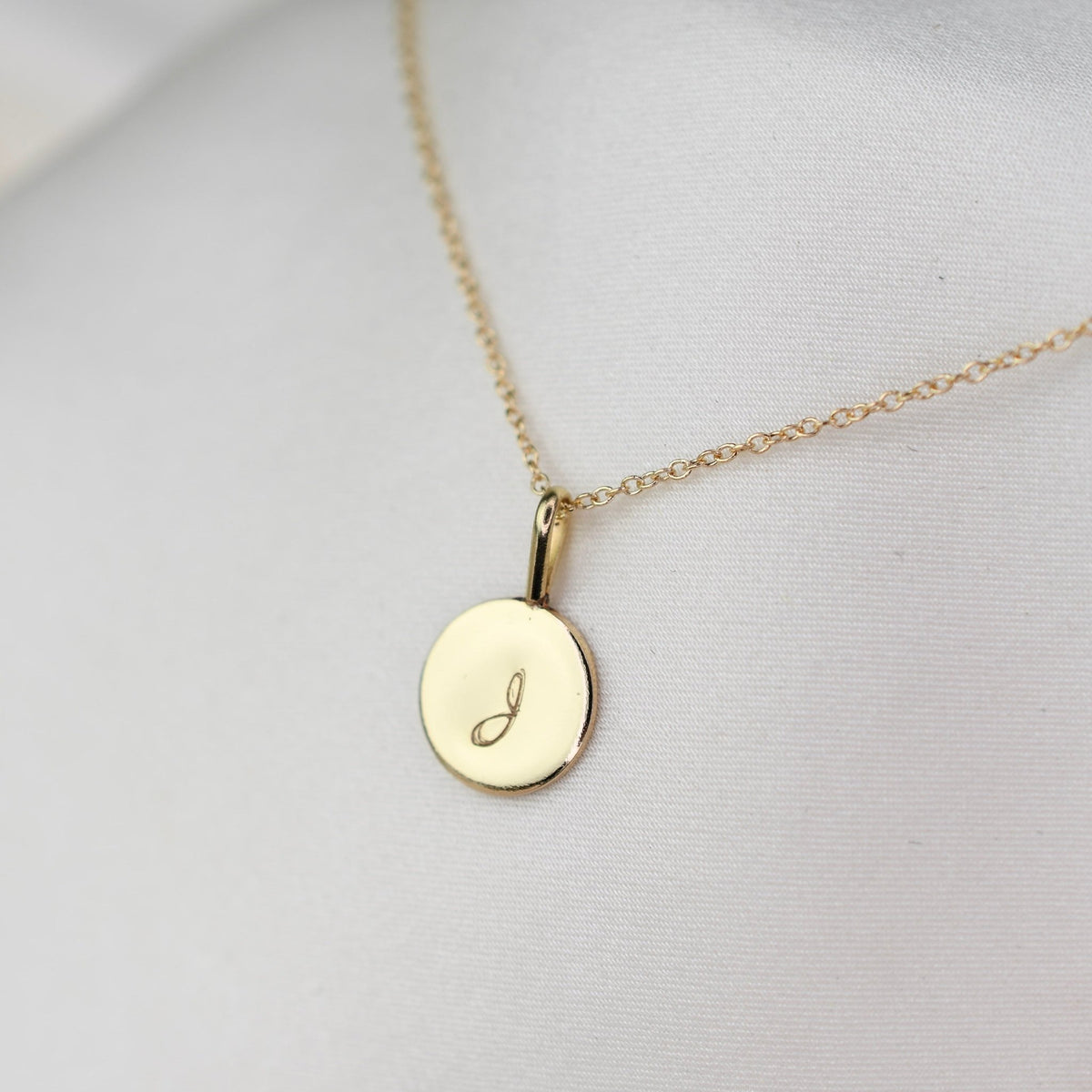 14K Solid Gold Initial Charm Necklace – Minimalist Gold Disc Necklace - Sash Jewelry