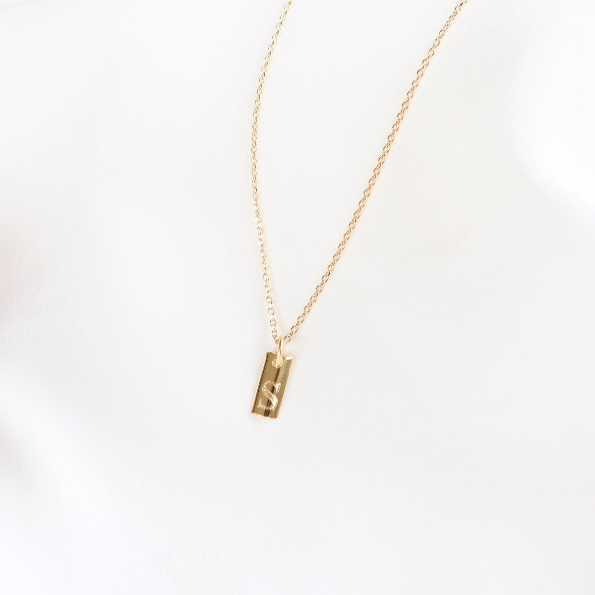 14K Solid Gold Personalized Initial Bar Necklace - Sash Jewelry