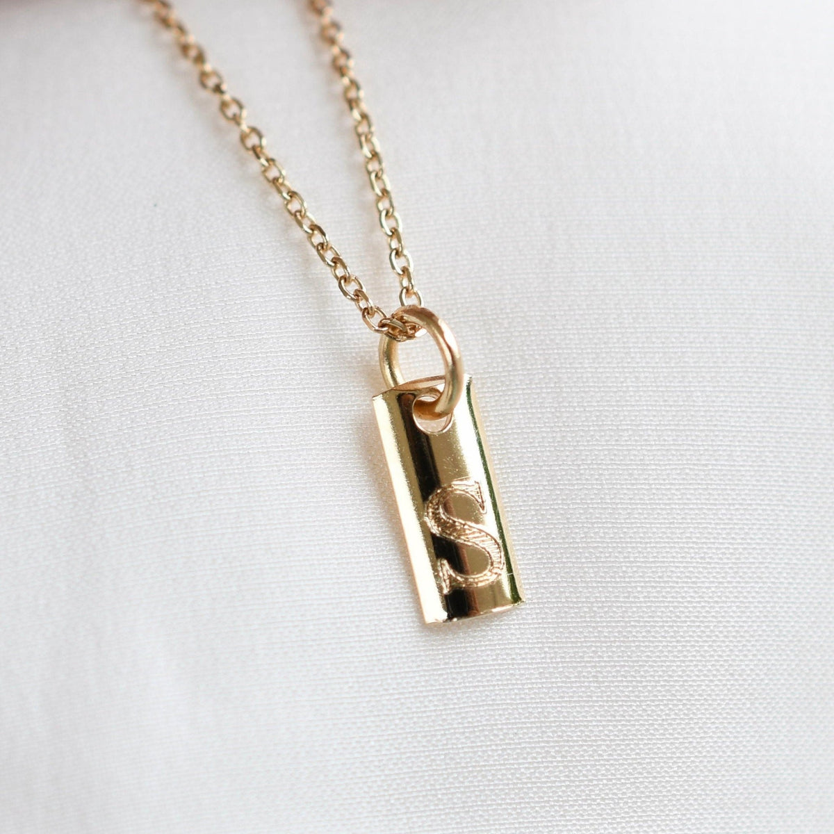14K Solid Gold Personalized Initial Bar Necklace - Sash Jewelry