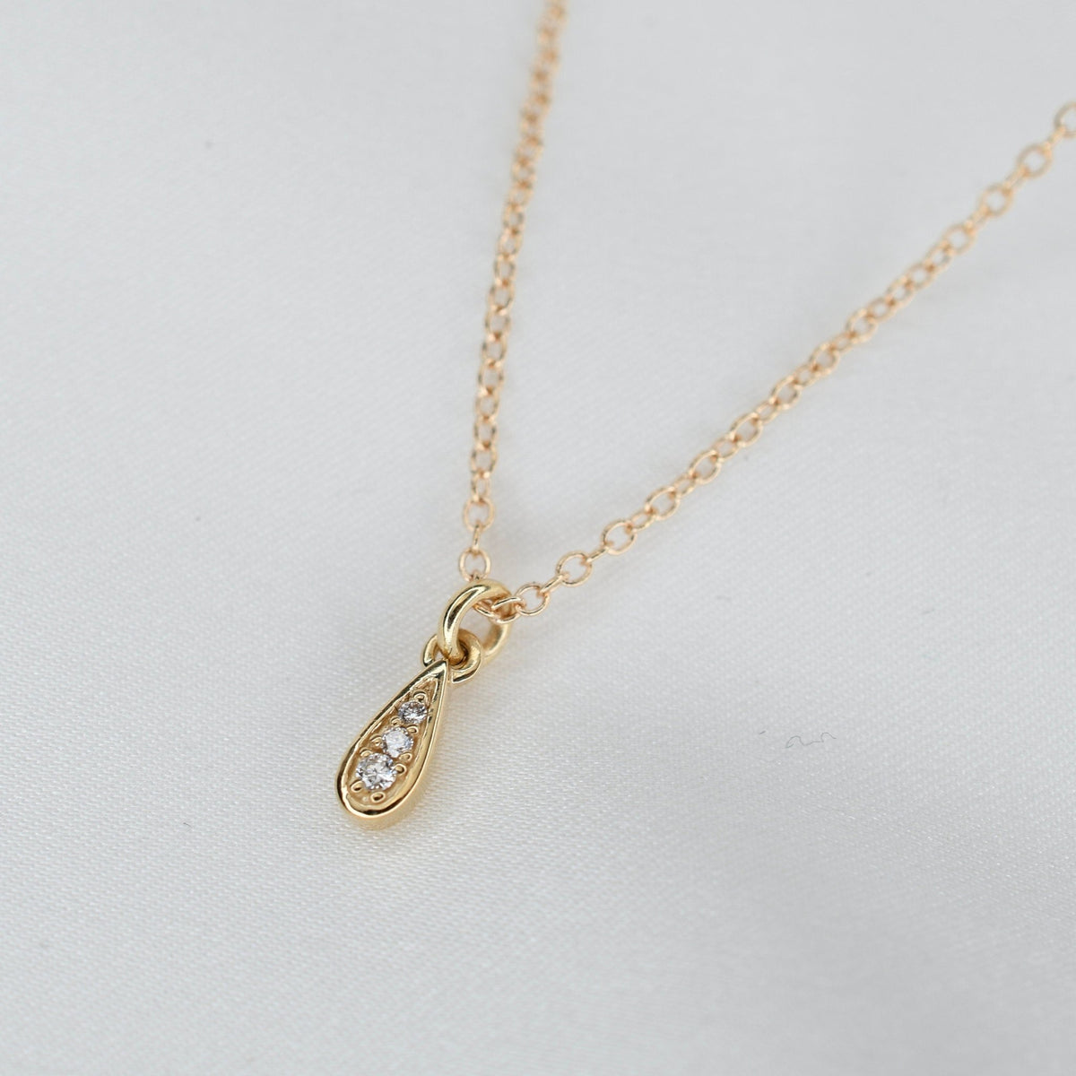 14K Solid Gold Teardrop Diamond Necklace - Sash Jewelry