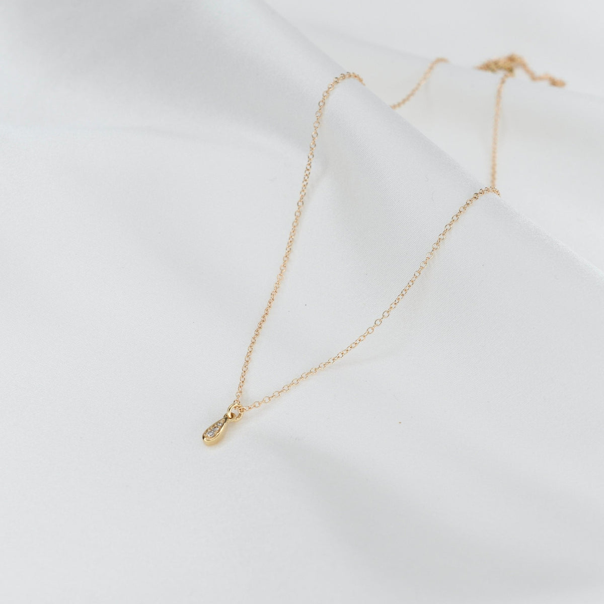 14K Solid Gold Teardrop Diamond Necklace - Sash Jewelry