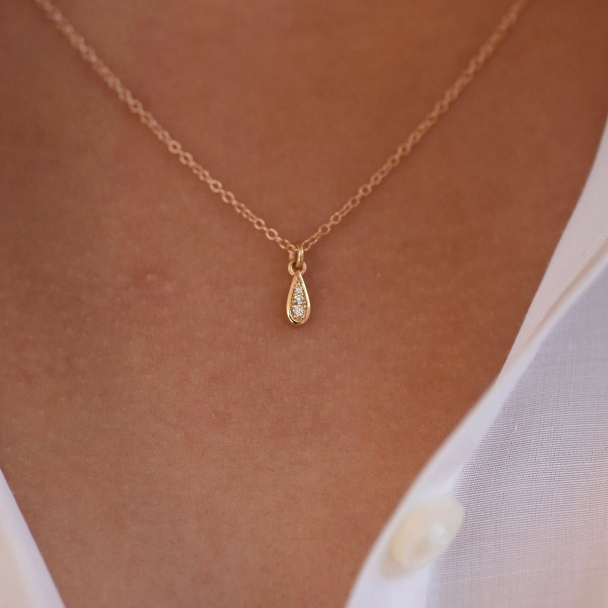 14K Solid Gold Teardrop Diamond Necklace - Sash Jewelry