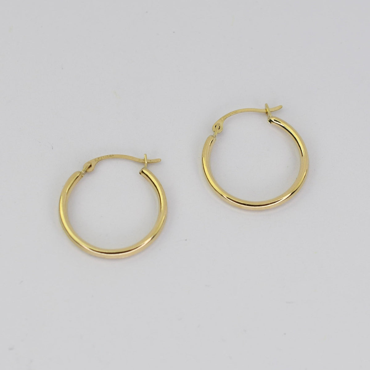 14K Yellow Gold Hoop Earrings – 17mm Small Classic Hoops - Sash Jewelry