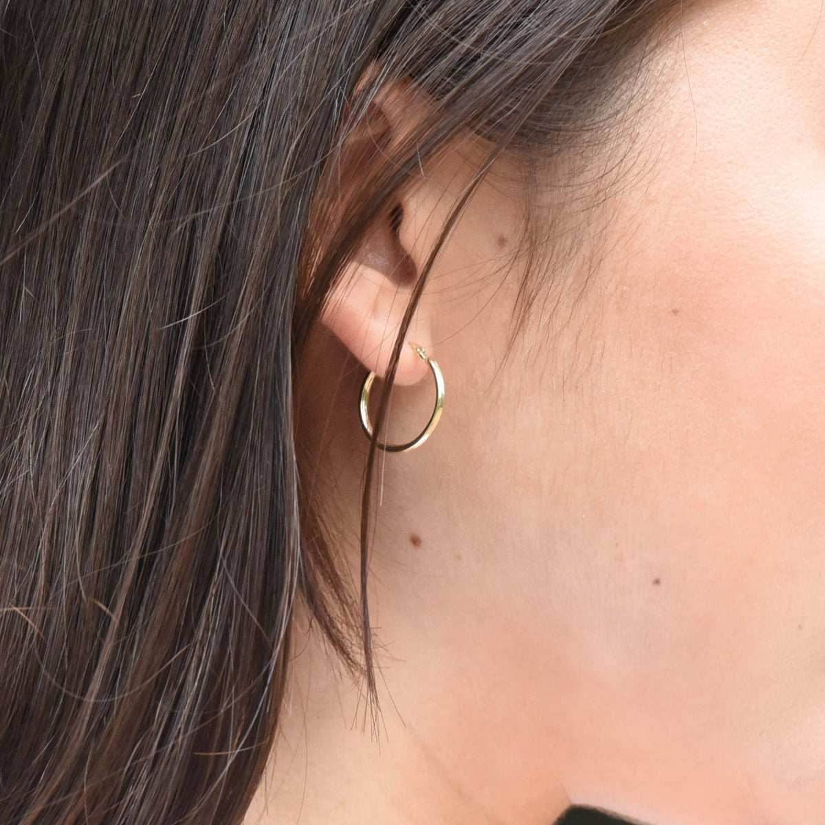 14K Yellow Gold Hoop Earrings – 17mm Small Classic Hoops - Sash Jewelry