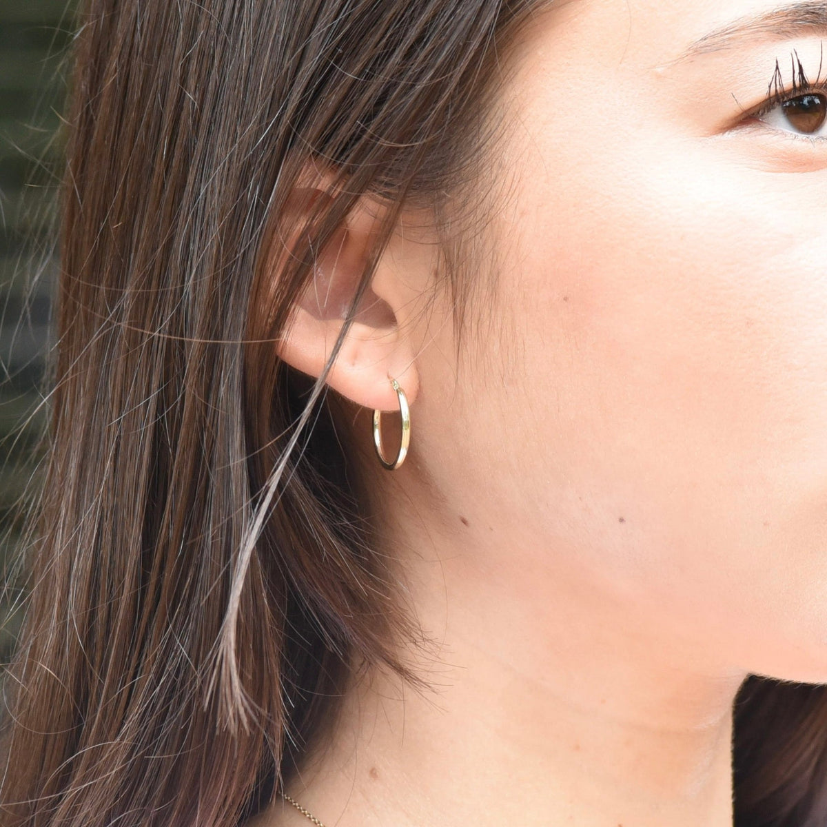 14K Yellow Gold Hoop Earrings – 17mm Small Classic Hoops - Sash Jewelry