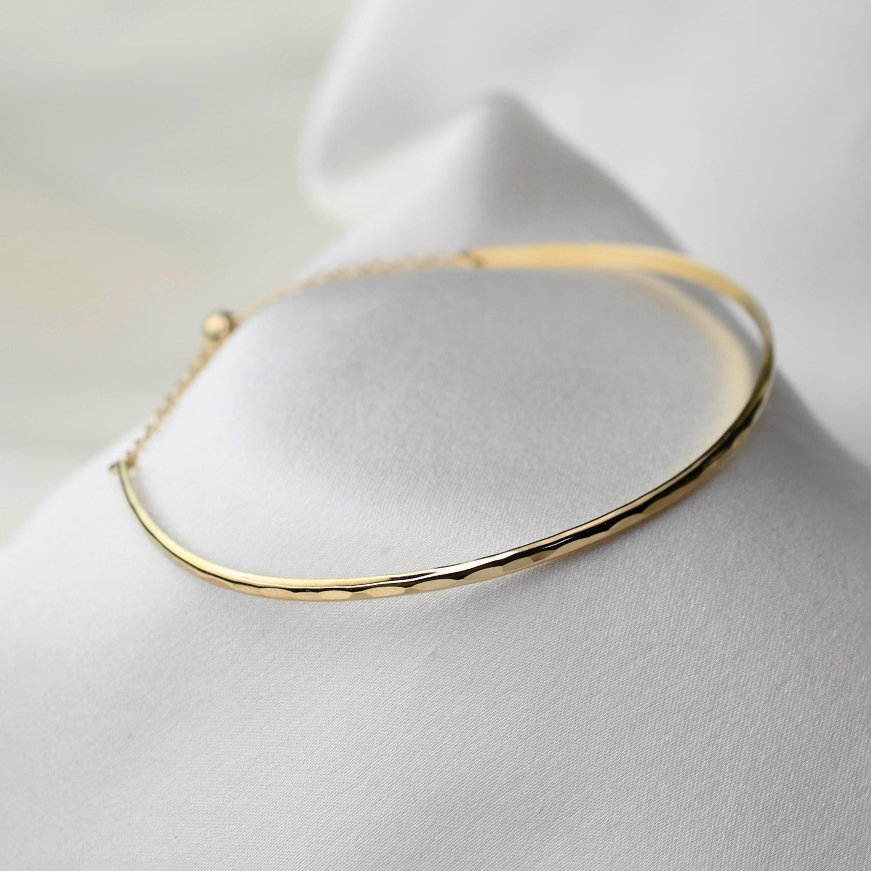 14k solid gold hammered bar bracelet dainty gold bar with tiny heart charm minimalist bracelet