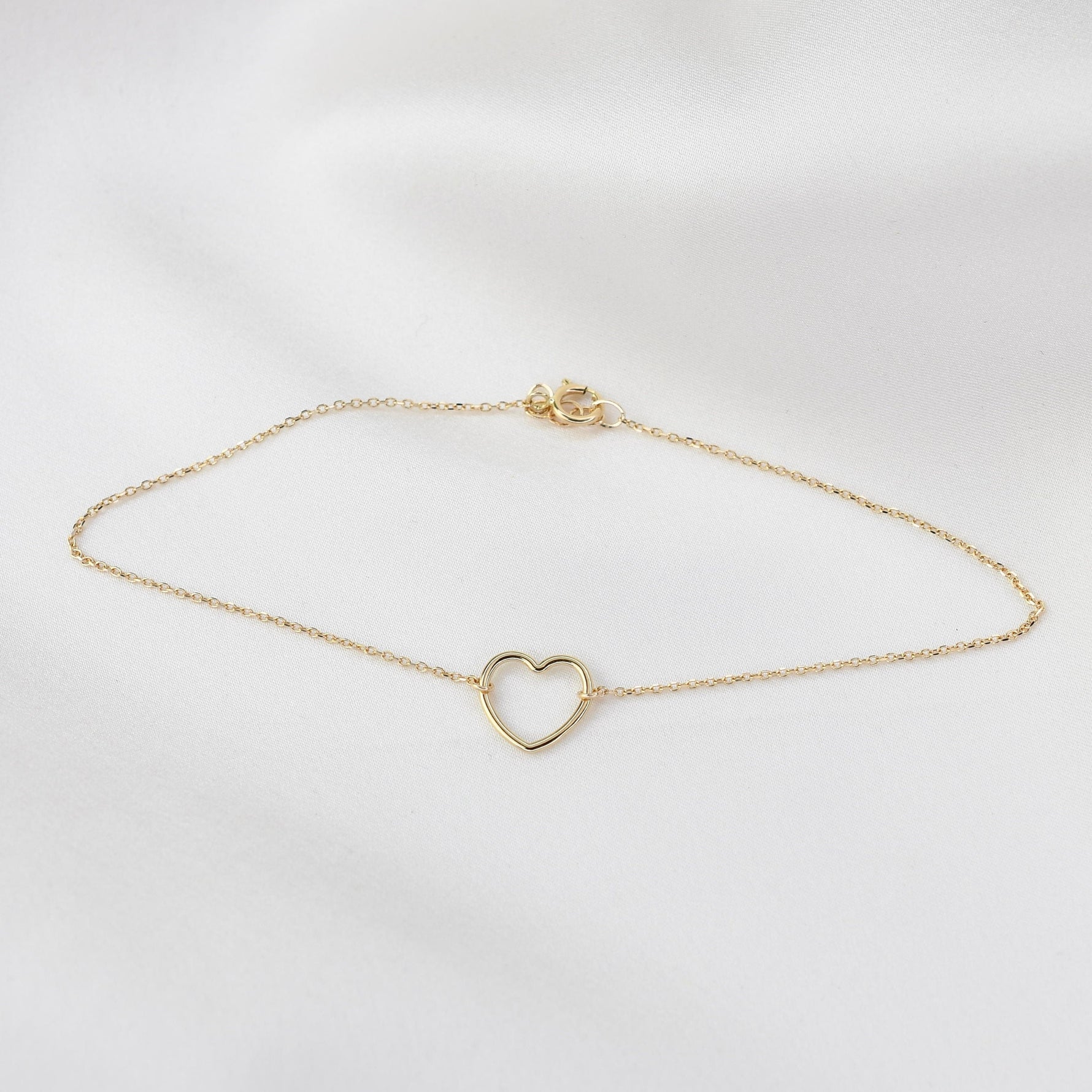 Adjustable 14K gold anklet with heart charm