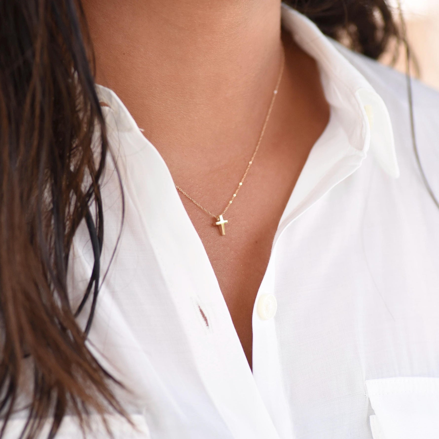 14K Gold Delicate Floating Cross Necklace - Sash Jewelry