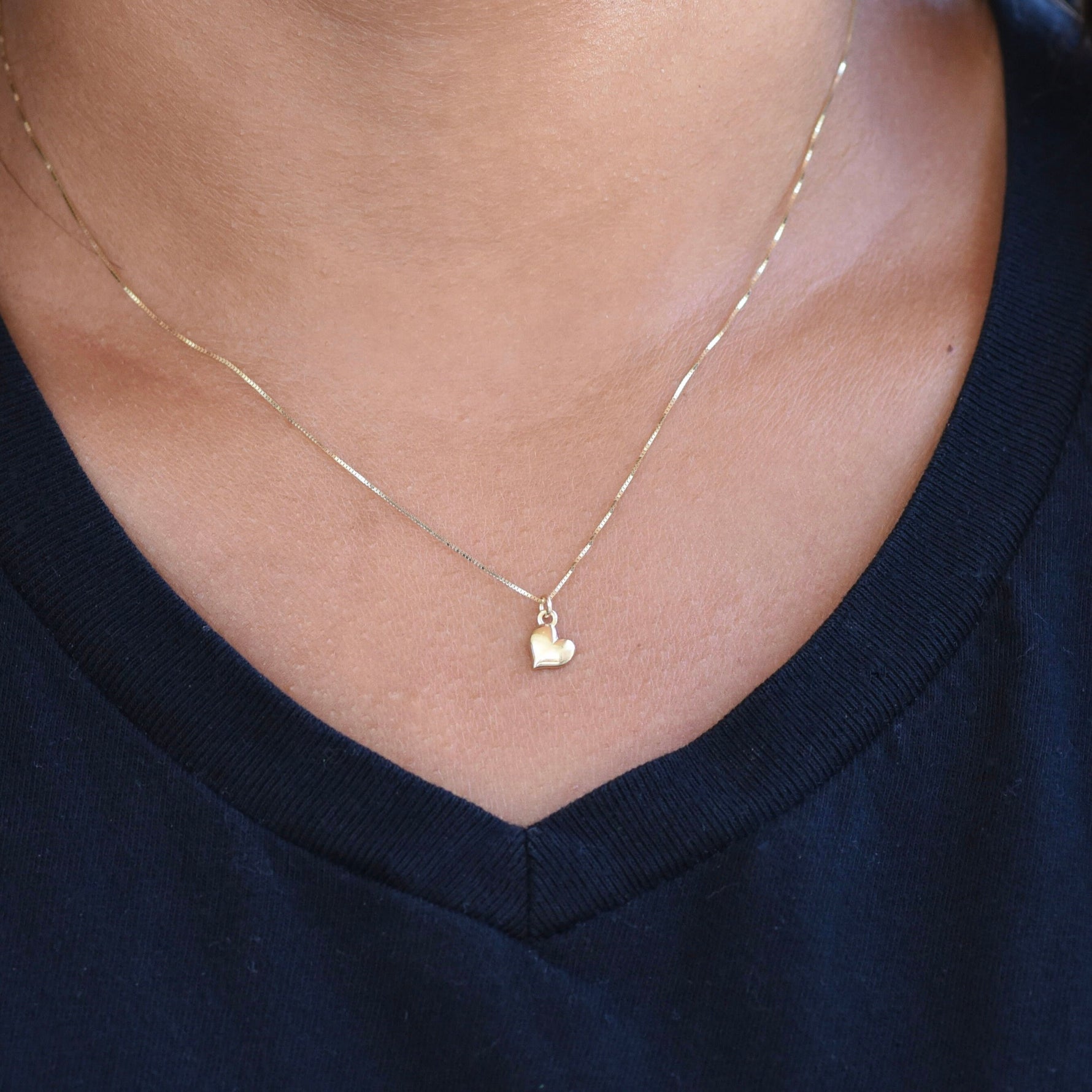 14K Solid Gold Tiny Heart Charm Necklace - Sash Jewelry