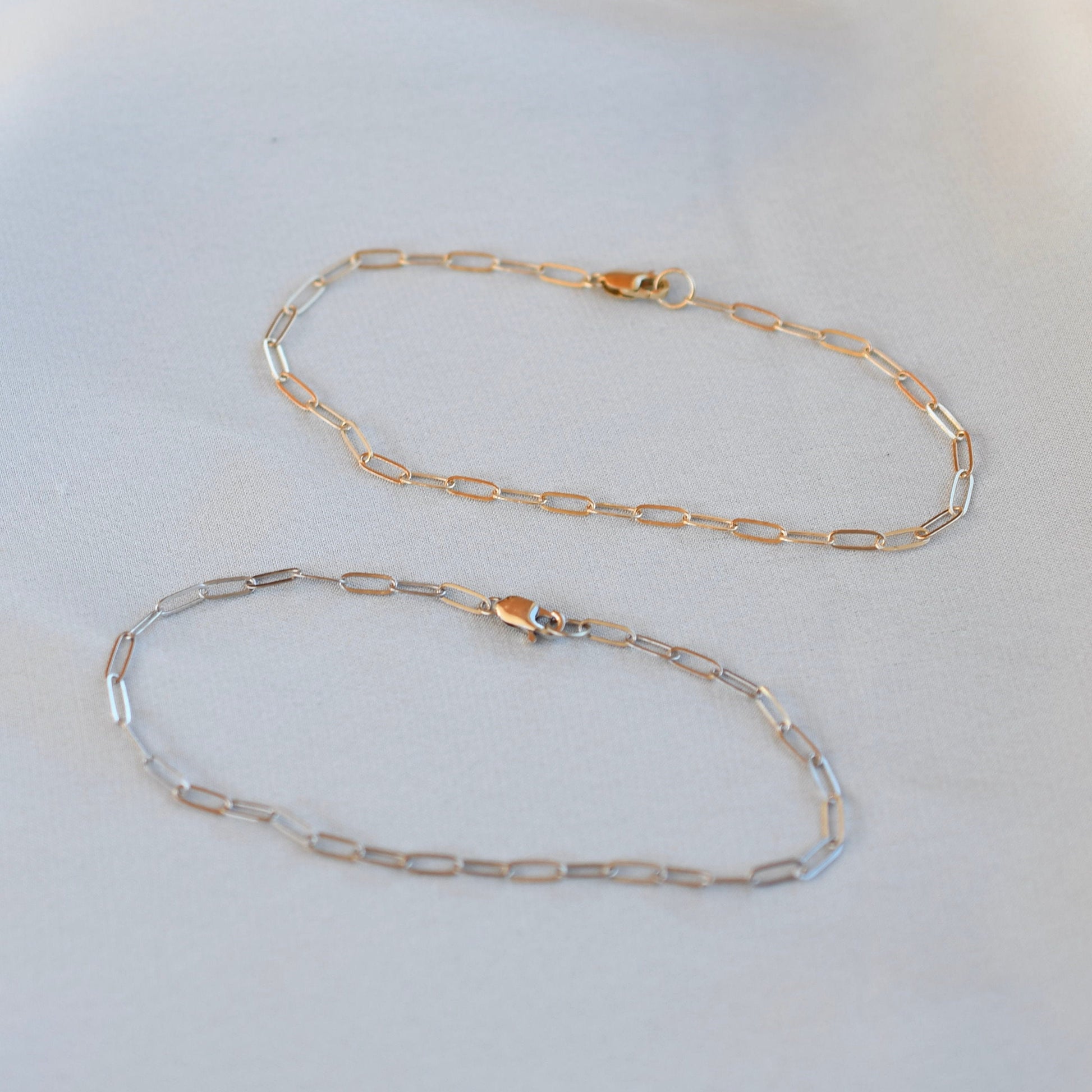 14K Gold Flat Paper Clip Chain Bracelet – 2mm Yellow/White