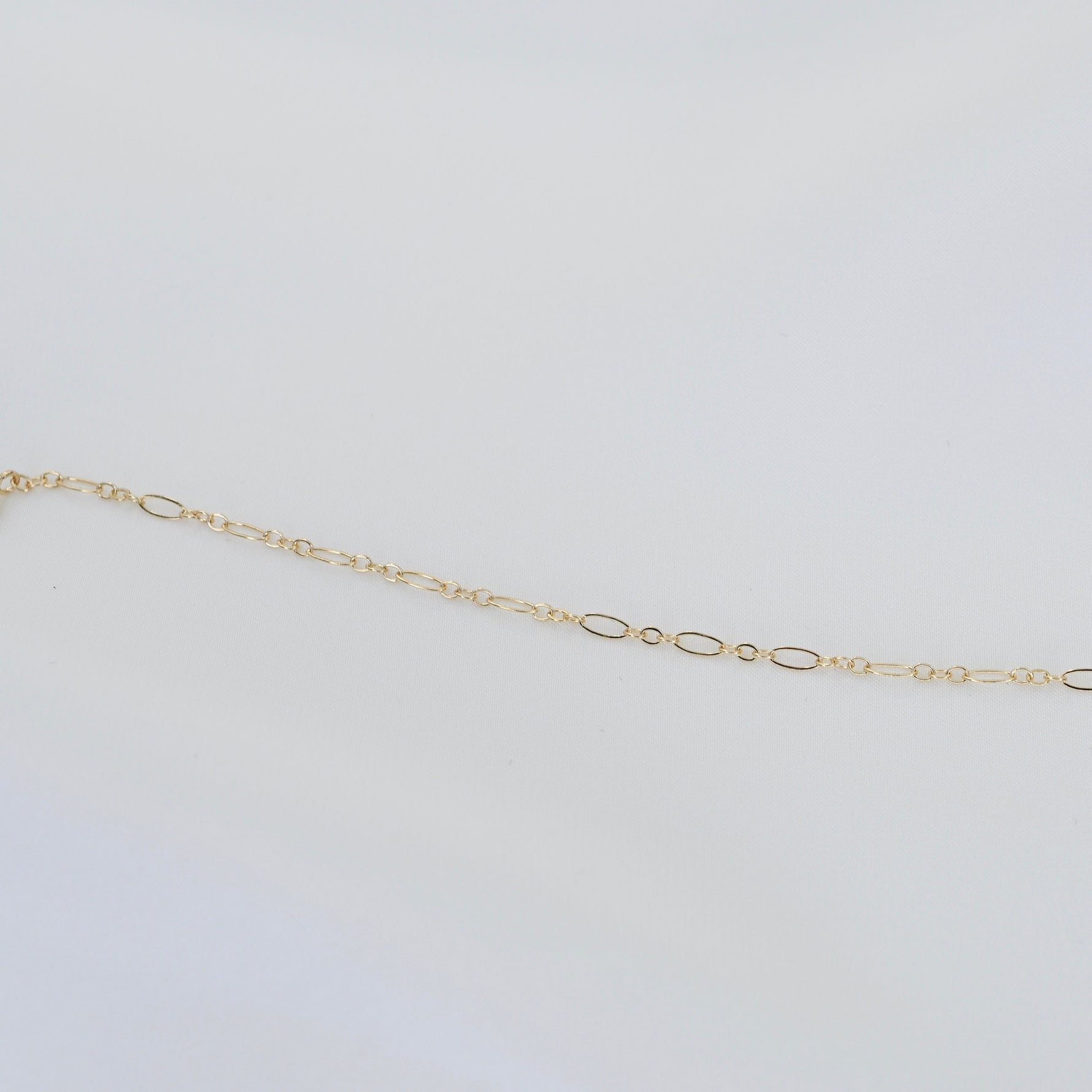 Delicate 14K Solid Gold Chain Bracelet: Elegant Minimalist Style - Sash Jewelry
