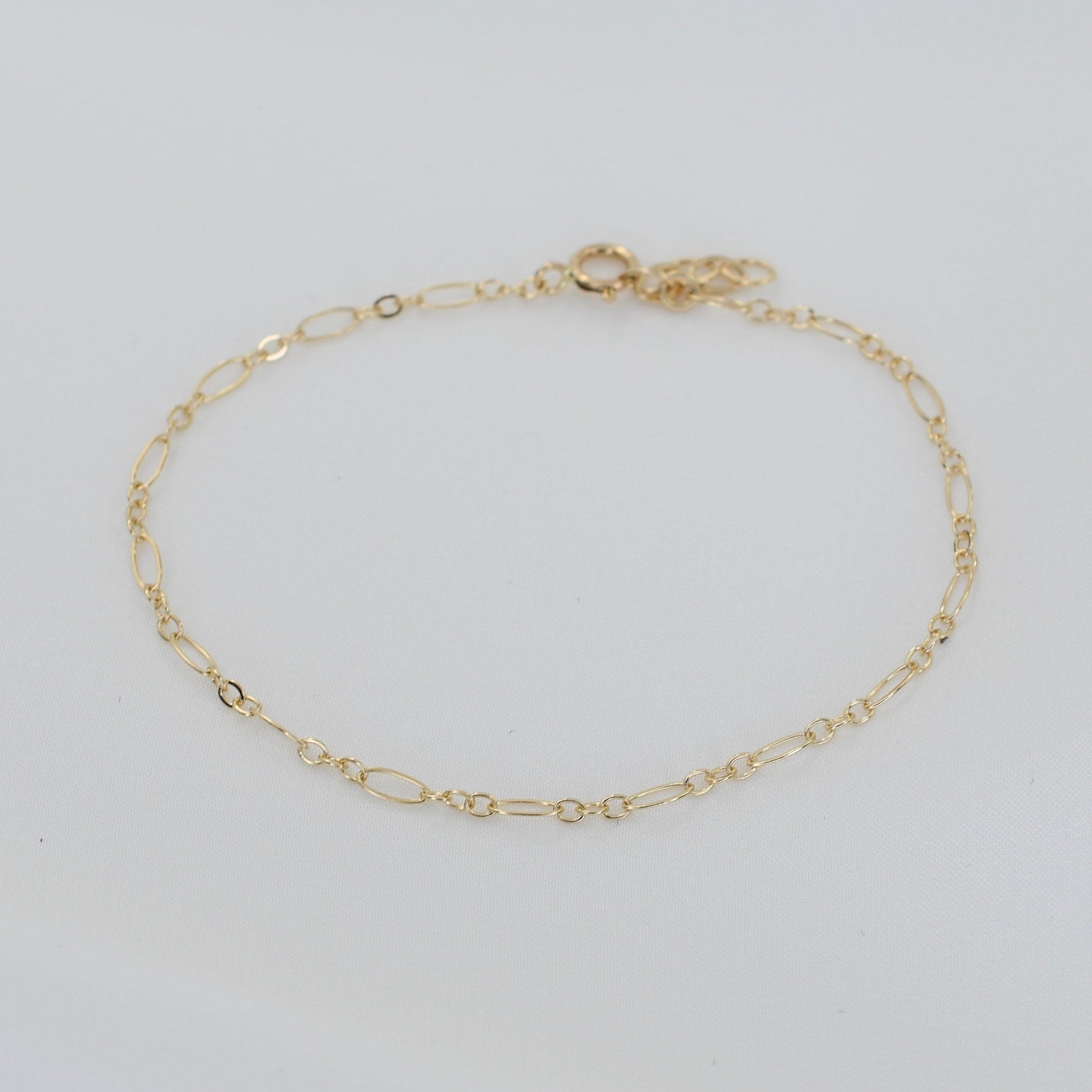 Delicate 14K Solid Gold Chain Bracelet: Elegant Minimalist Style - Sash Jewelry