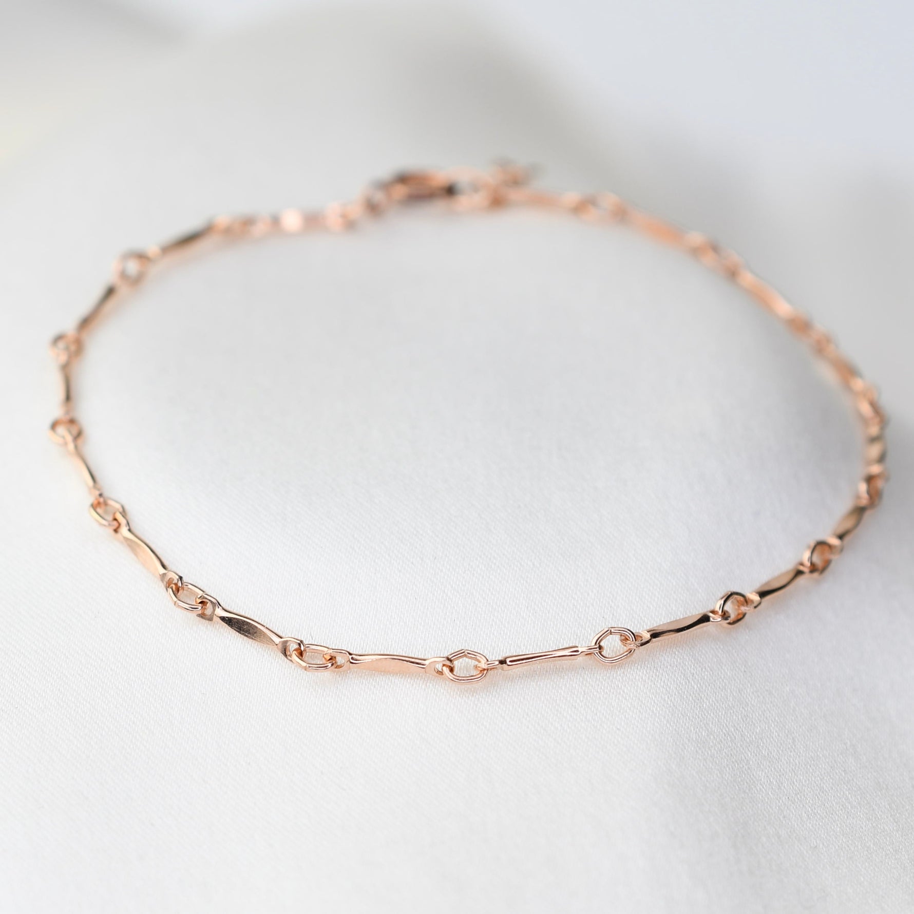 Dapped Bar Link Chain Bracelet – 1.4mm Gold Filled Dapped Bar Bracelet - Sash Jewelry