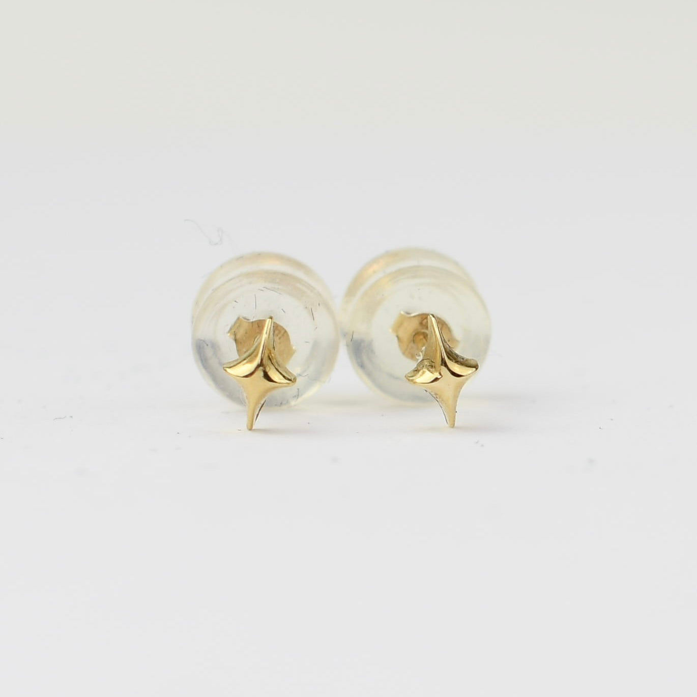 dainty gold star earrings
