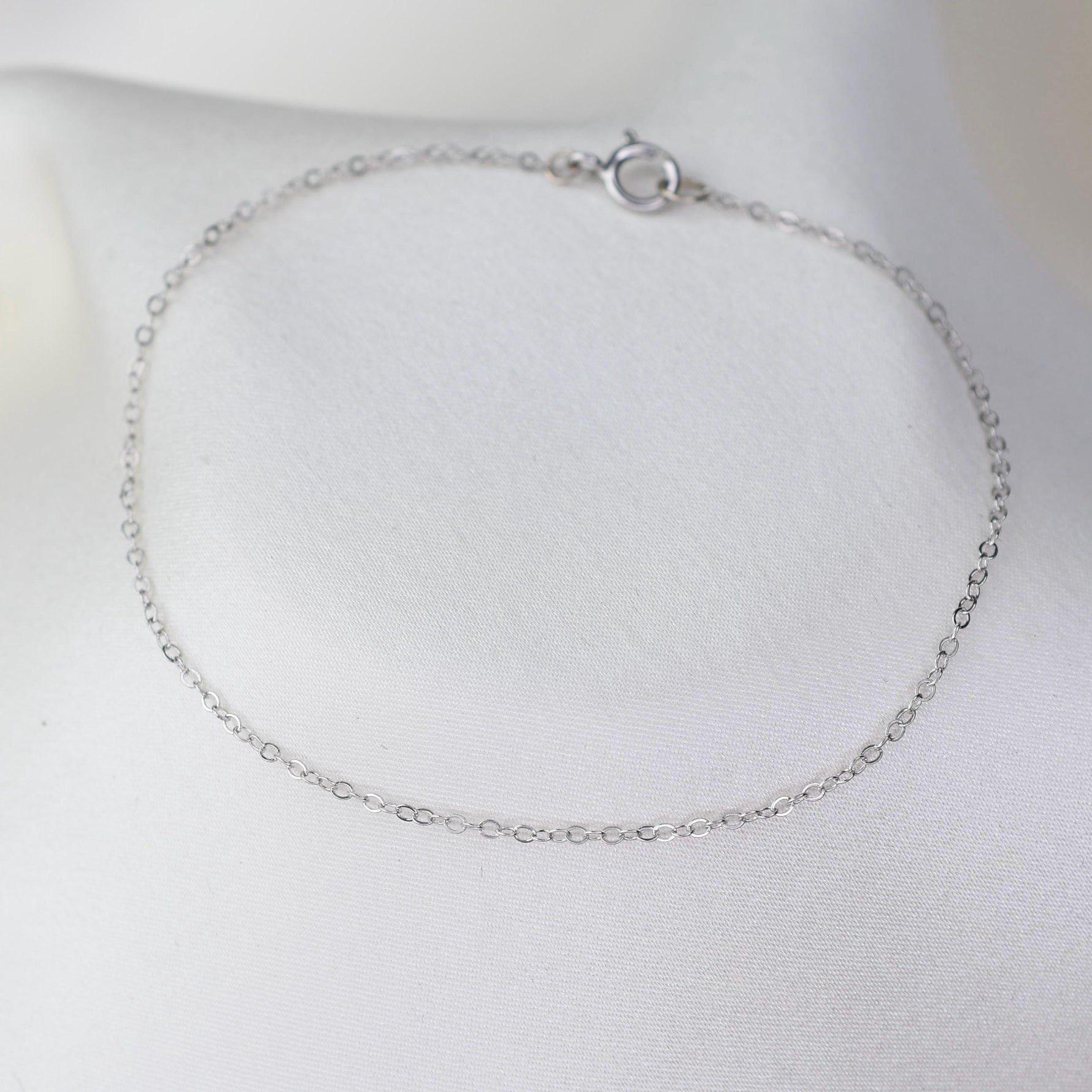 14k White Gold Dainty Bracelet: 1.2mm Flat Oval Chain - Sash Jewelry