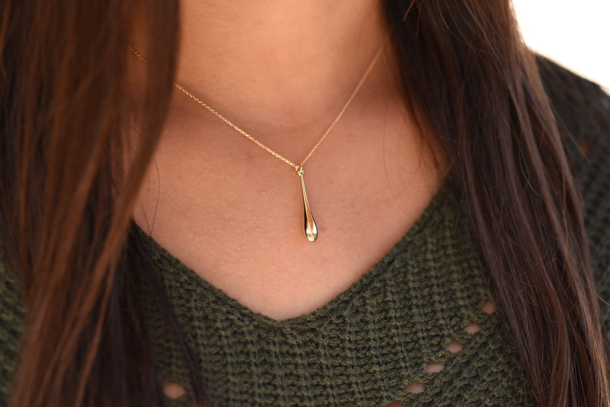 14K Gold Teardrop Pendant Necklace