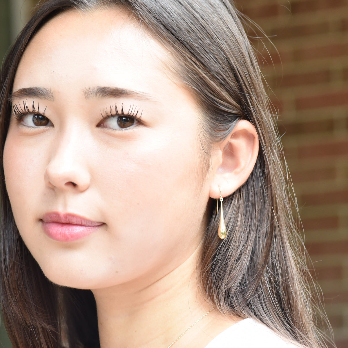 14K Gold Polished Graduated Tear Drop Earrings