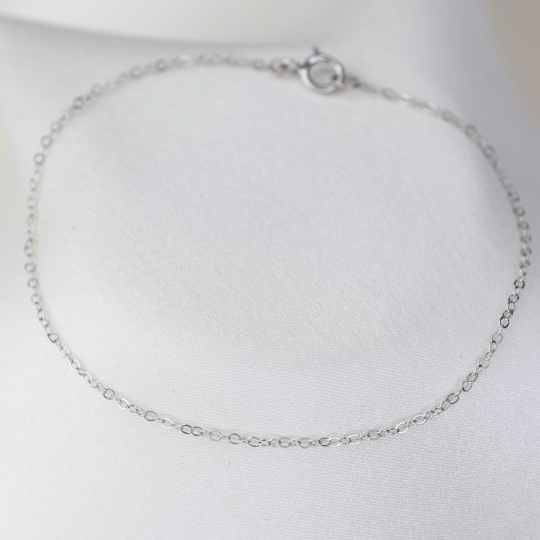 14k White Gold 1.2mm Flat Oval Chain 