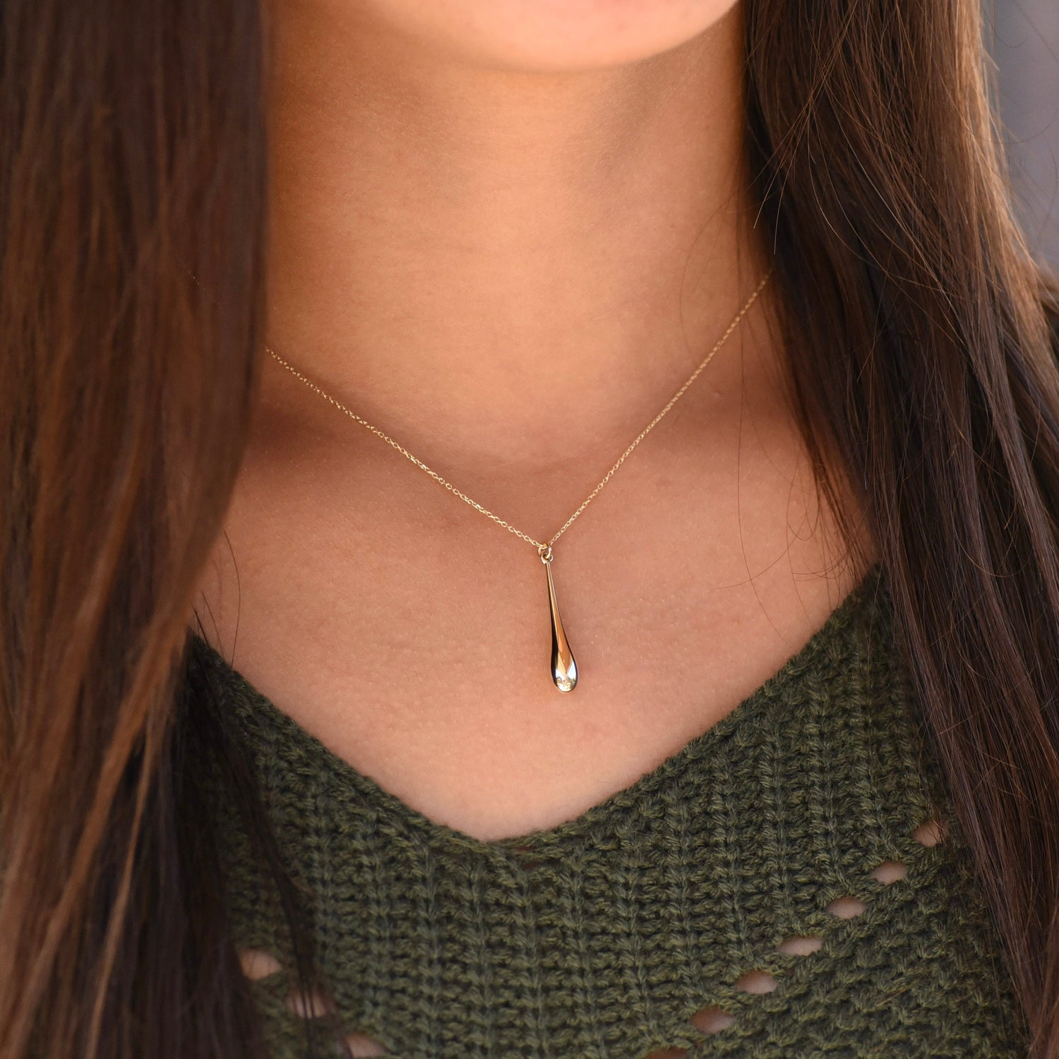 14K Gold Teardrop Pendant Necklace