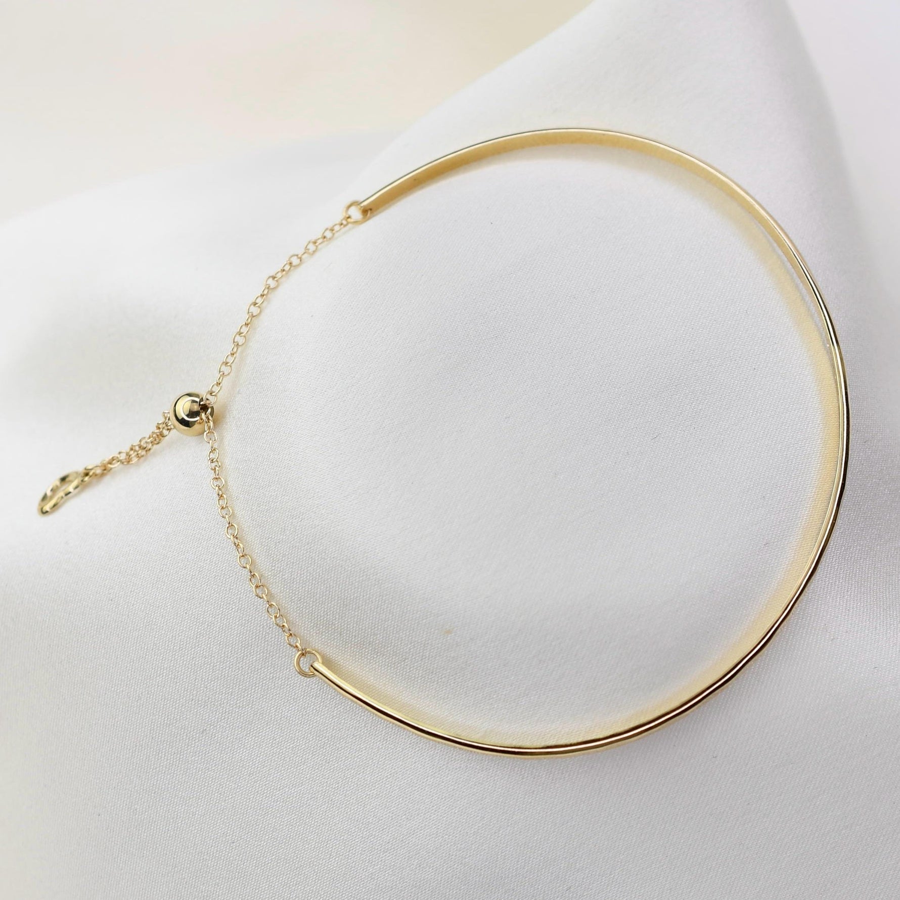 14k solid gold hammered bar bracelet dainty gold bar with tiny heart charm minimalist bracelet