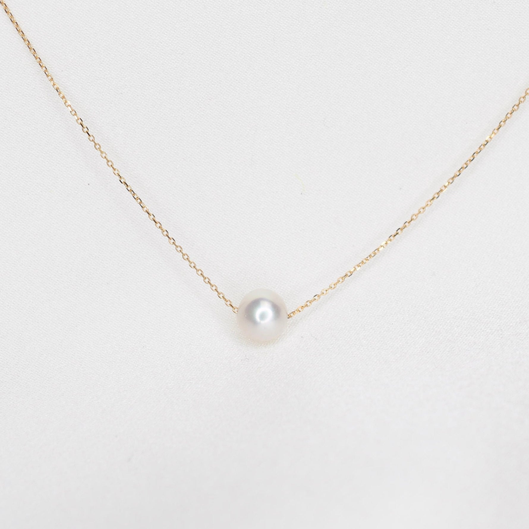 14K Gold Delicate Pearl Necklace: Floating Pearl Choker - Sash Jewelry