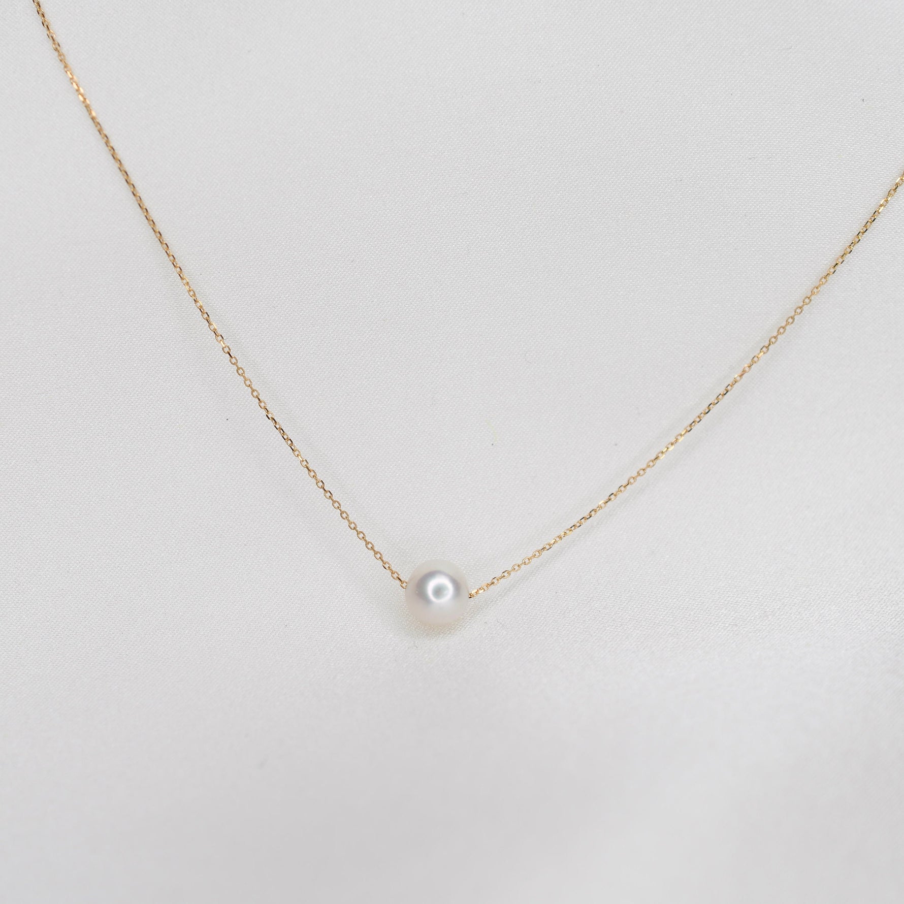 14K Gold Delicate Pearl Necklace: Floating Pearl Choker - Sash Jewelry